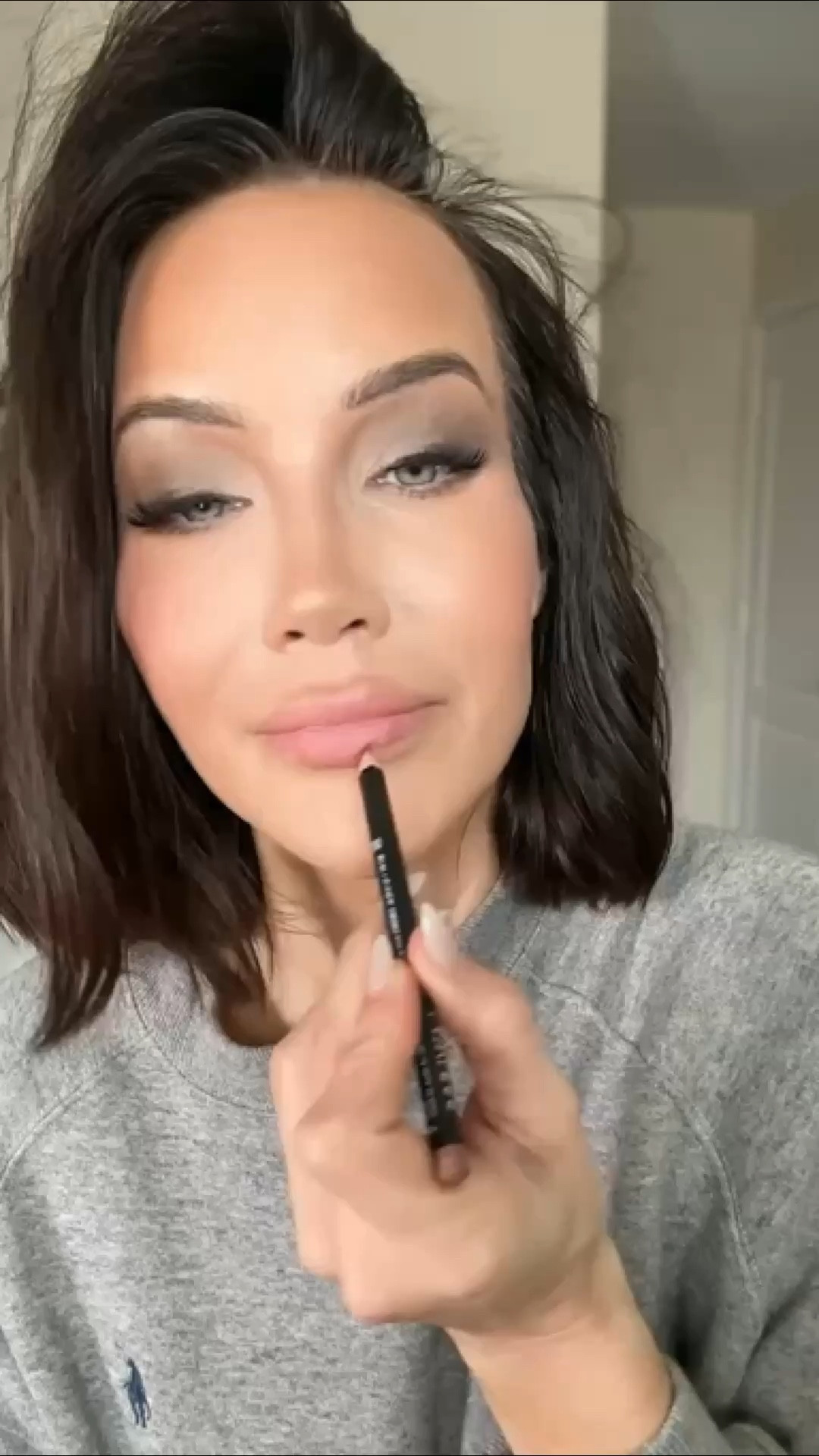 Nude honey liner as a lipstick
Rhode liner in stretch 