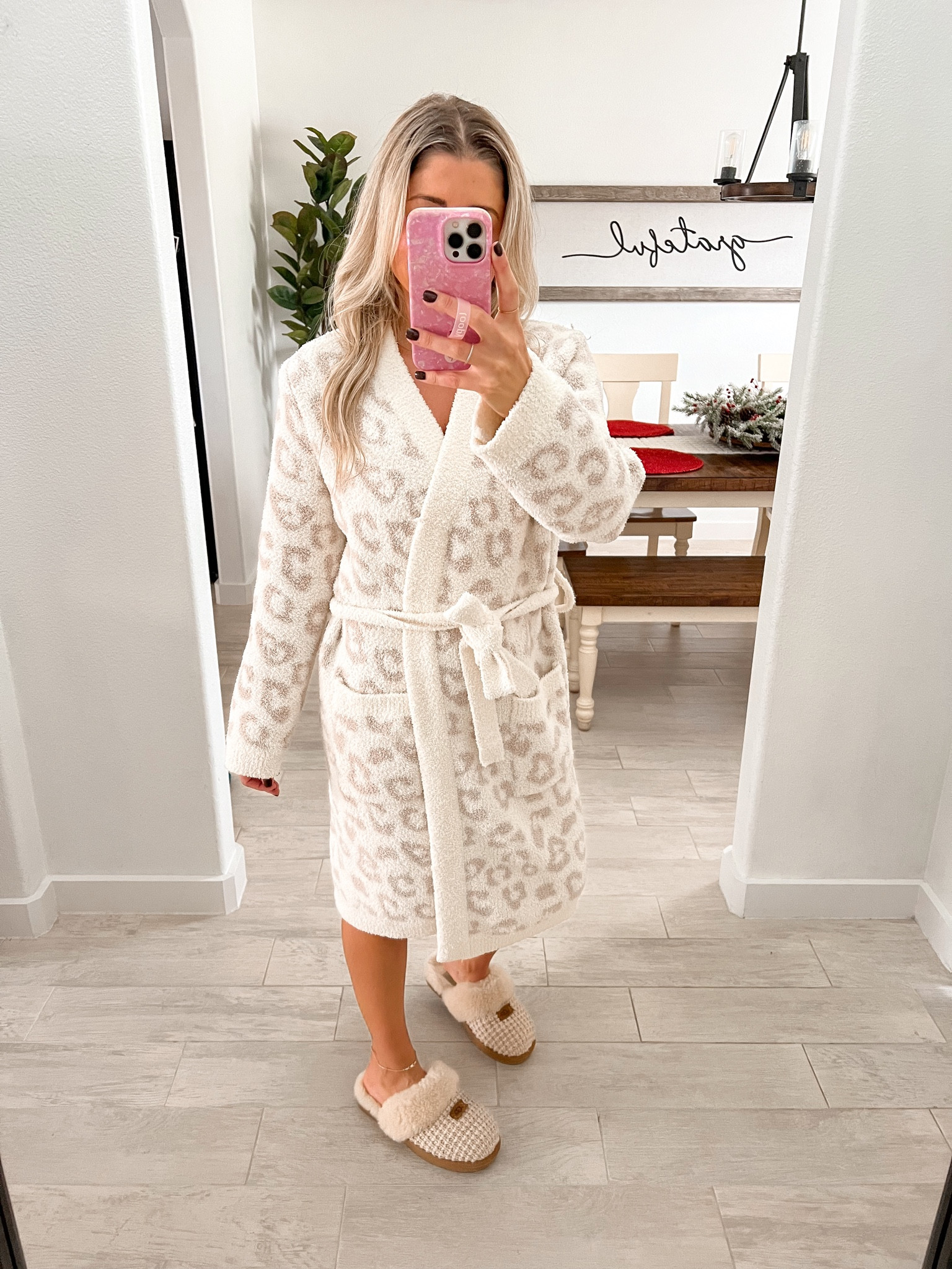 Barefoot dreams robe! 
Ugg slippers 

#LTKshoecrush #LTKGiftGuide #LTKfindsunder100