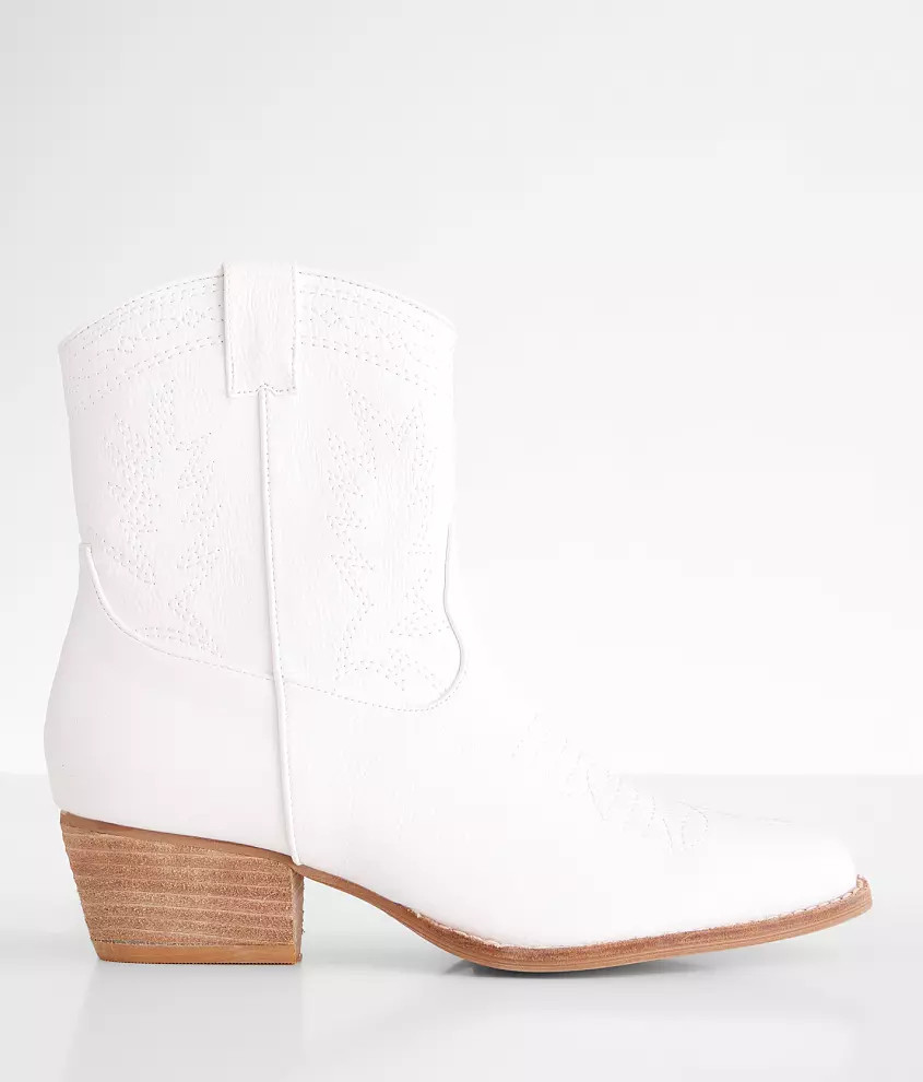 Dallas Western Ankle Boot | Buckle