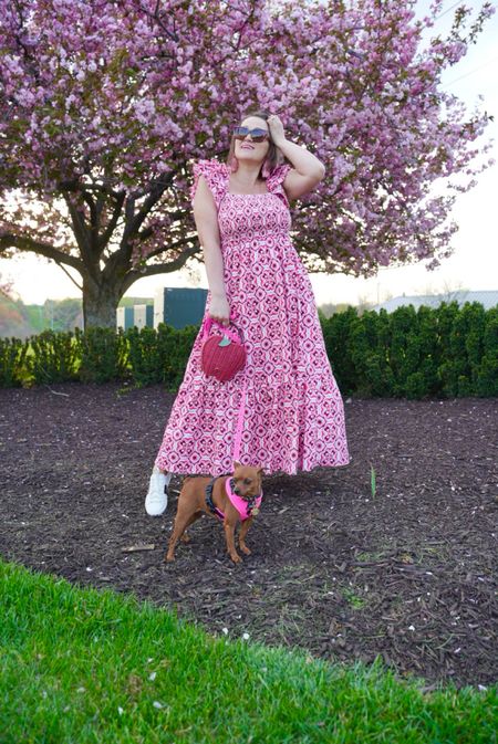 I’m loving this beautiful maxi dress, with a color combo fave for spring. 

#LTKfindsunder100 #LTKSeasonal #LTKover40