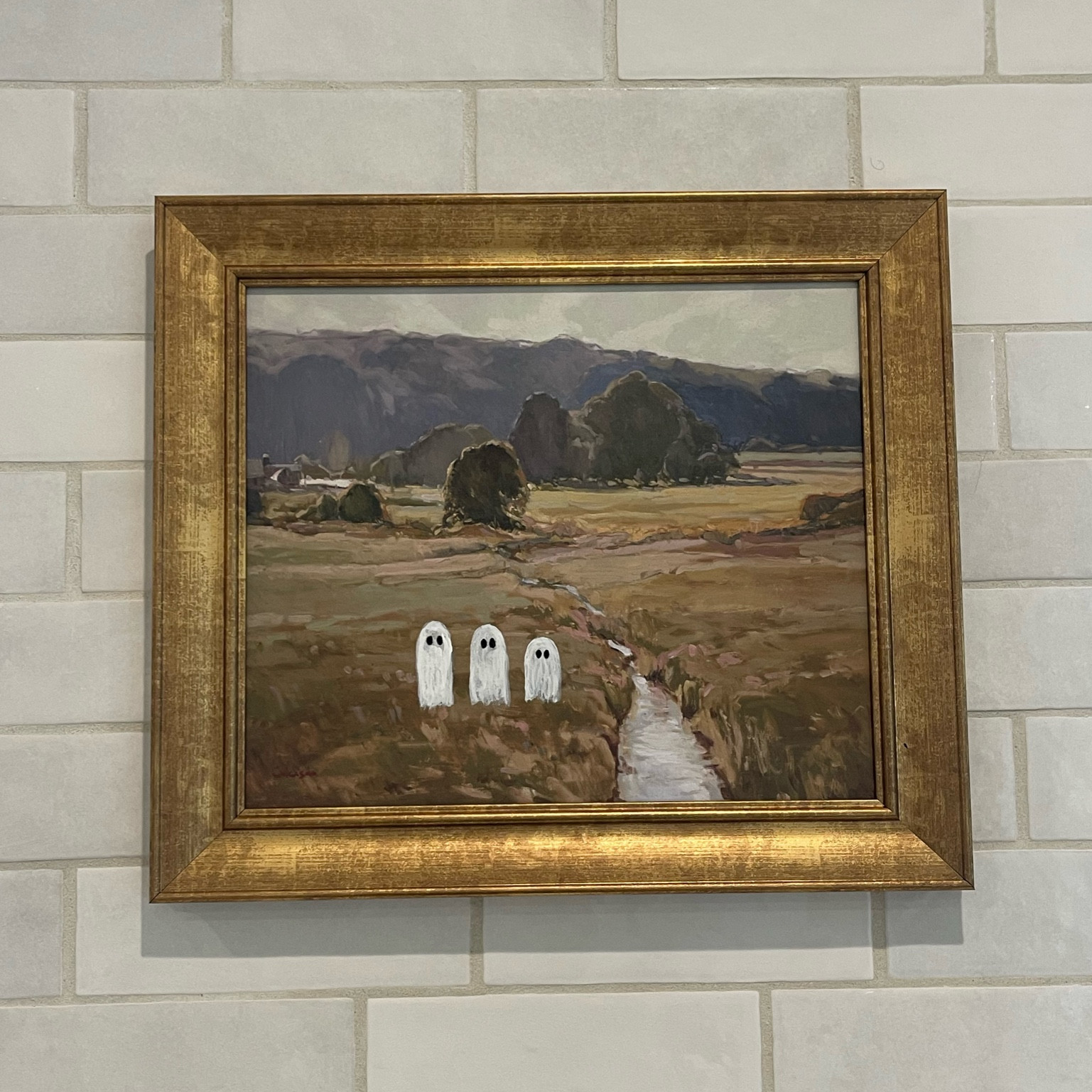 Viral ghost DIY picture 

#LTKHalloween #LTKfindsunder50 #LTKhome