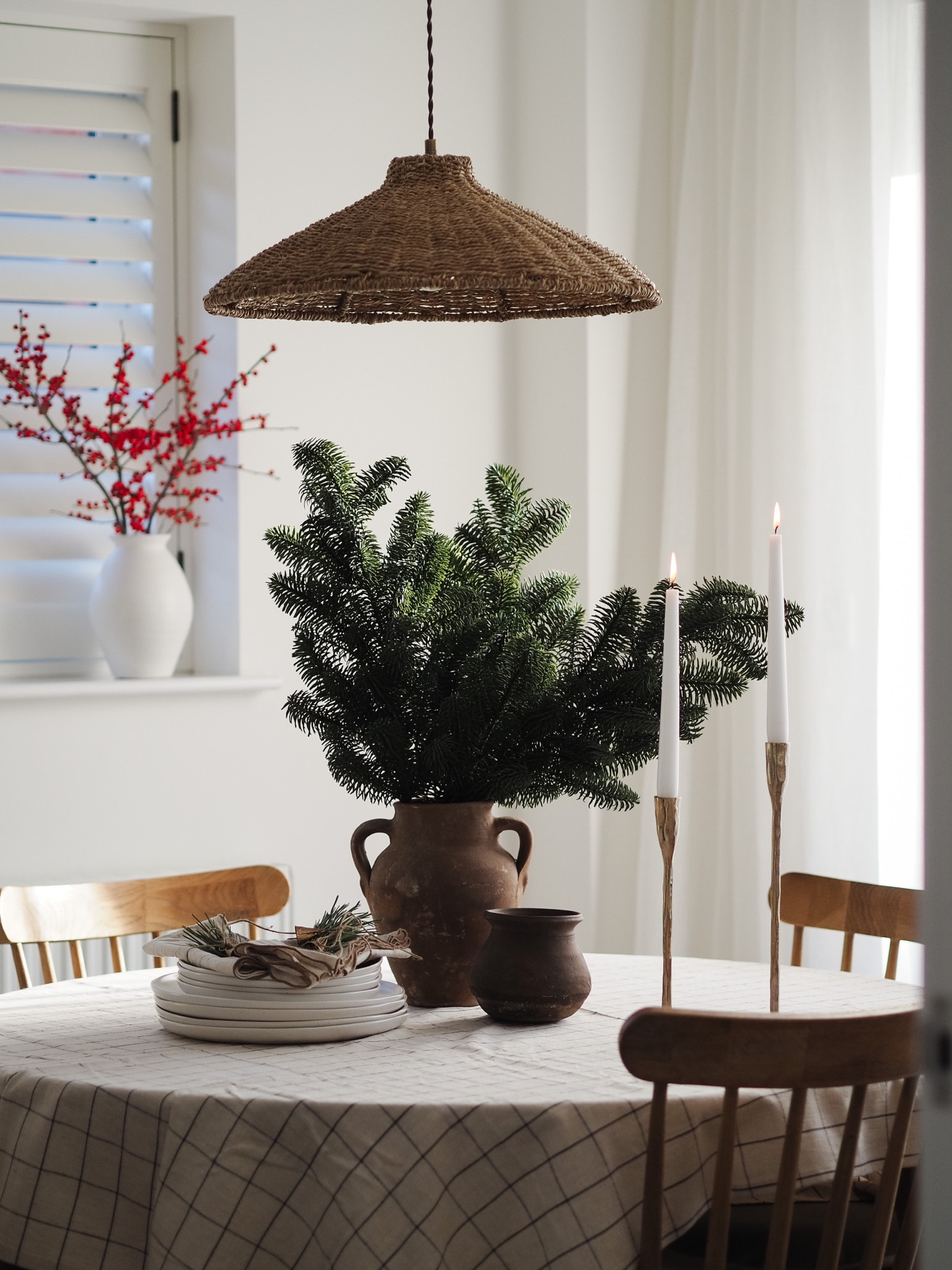 Modern rustic Christmas table decor 

#LTKSeasonal #LTKhome #LTKeurope
