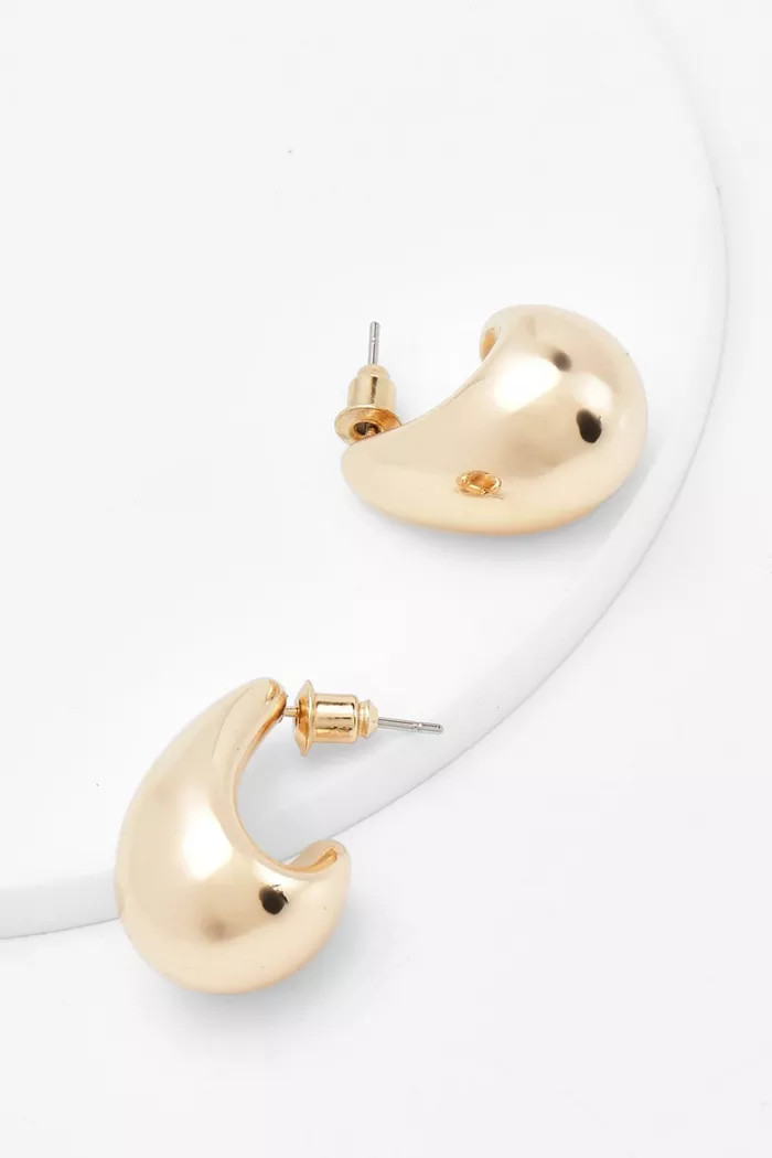 Oversized Chunky Hoop Earrings | boohoo (US & Canada)
