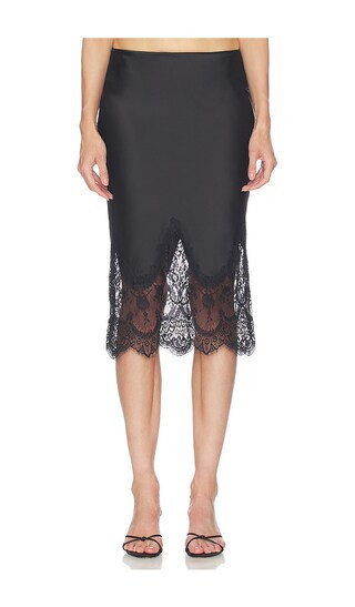 Norma Kamali Bias Half Slip Skirt With Lace in Black. Taglia M. Also in S. | Revolve Clothing (Global)