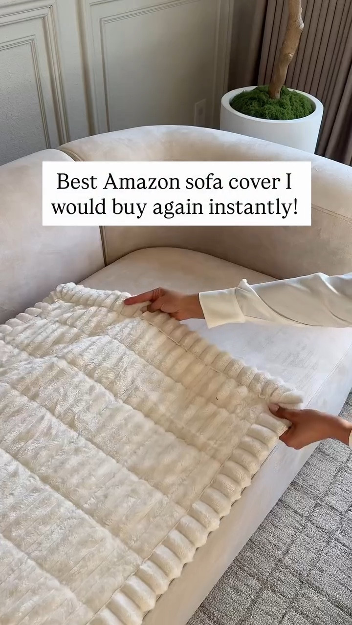 

Best Amazon sofa cover I’d buy again instantly! 

This cover will protect your sofa from dirt, spills, and everyday wear and it’s available in multiple colors and sizes to fit your sofa perfectly. One of my 2025 top-sellers, and thousands of you grabbed it just last week!

#amazonhome #founditonamazon #amazonmusthave #amazonhomefinds #homefinds 

https://liketk.it/5qeJB

#LTKHome #LTKSaleAlert