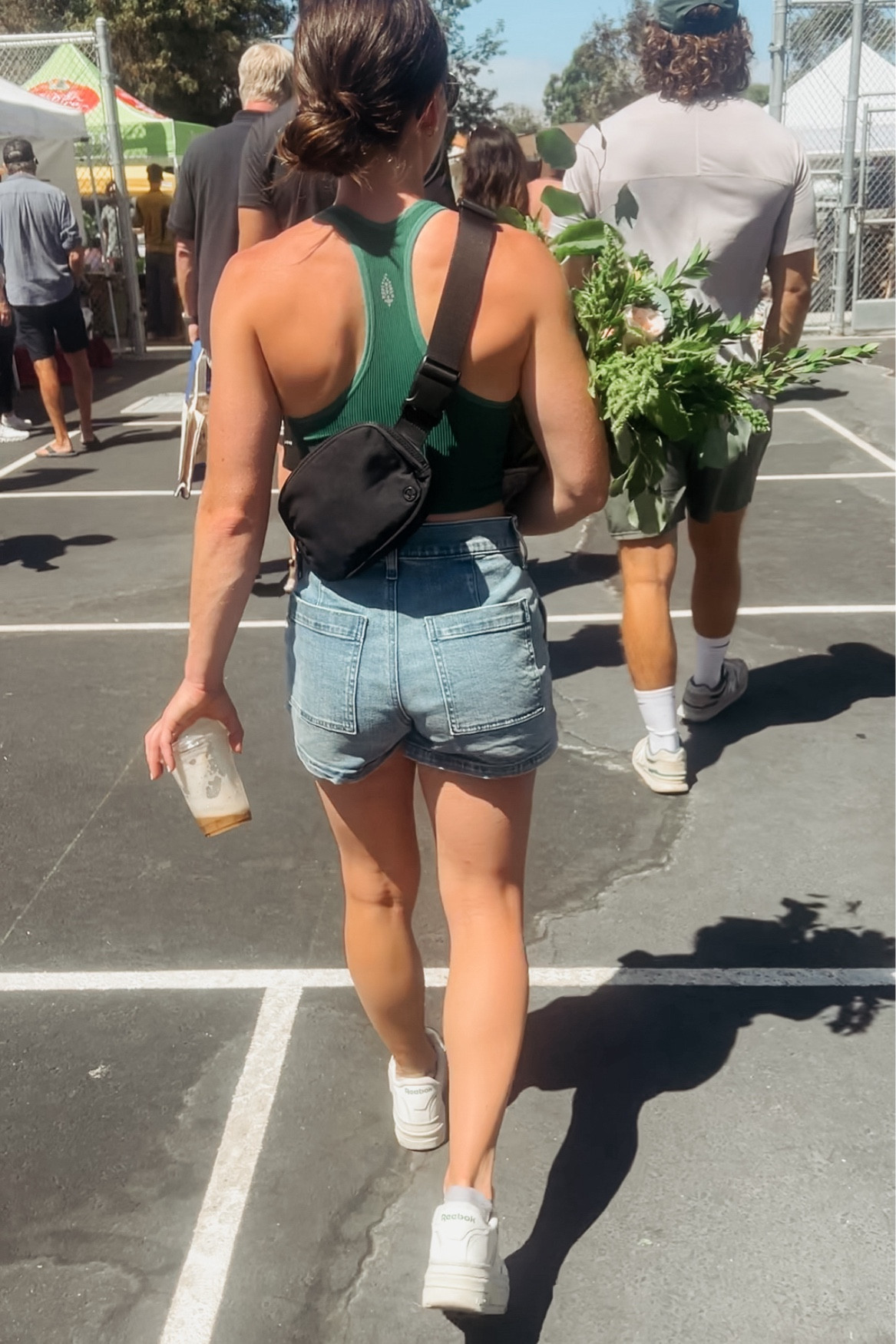 a comfy farmer’s market fit 💐🍎 can’t find the exact top but a close one of the same brand!

#LTKActive #LTKFindsUnder50