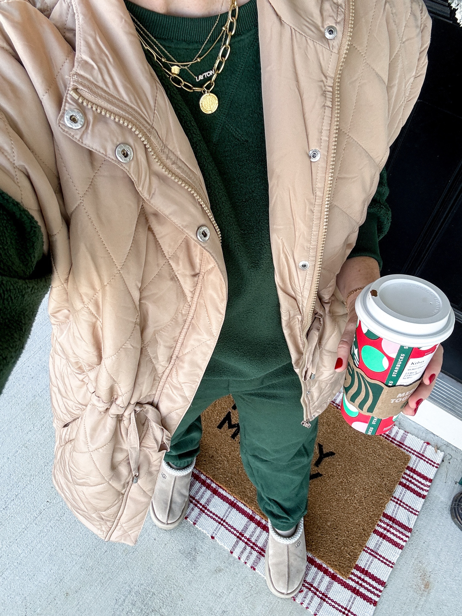 Outfit of the day, ootd, Amazon set, Amazon fashion, lounge set, puffer vest, Ugg tazz

Medium!

#LTKFindsUnder50 #LTKStyleTip #LTKSaleAlert