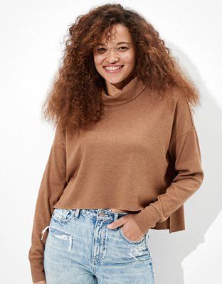AE Cropped Long Sleeve Mock Neck T-Shirt | American Eagle Outfitters (US & CA)