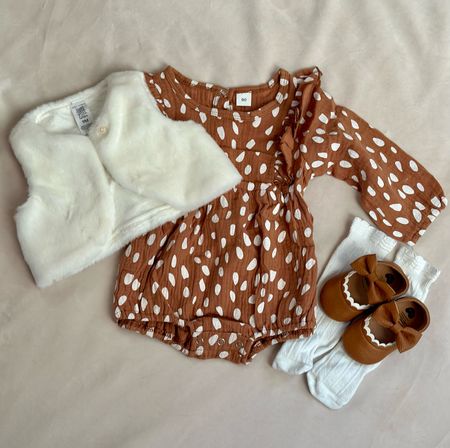 Fall baby outfit, fall family photos, thanksgiving baby outfit, Amazon fall baby, target fall baby, baby clothes, kids clothes, baby girl outfit, baby socks, baby shoes. Callie Glass 



#LTKbaby #LTKHoliday #LTKSeasonal
