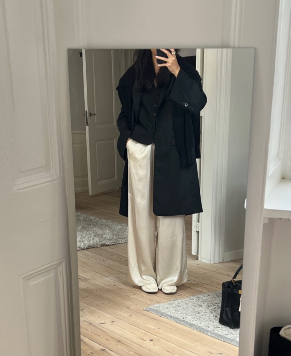 silk pants 🤍

#LTKSeasonal #LTKeurope #LTKstyletip