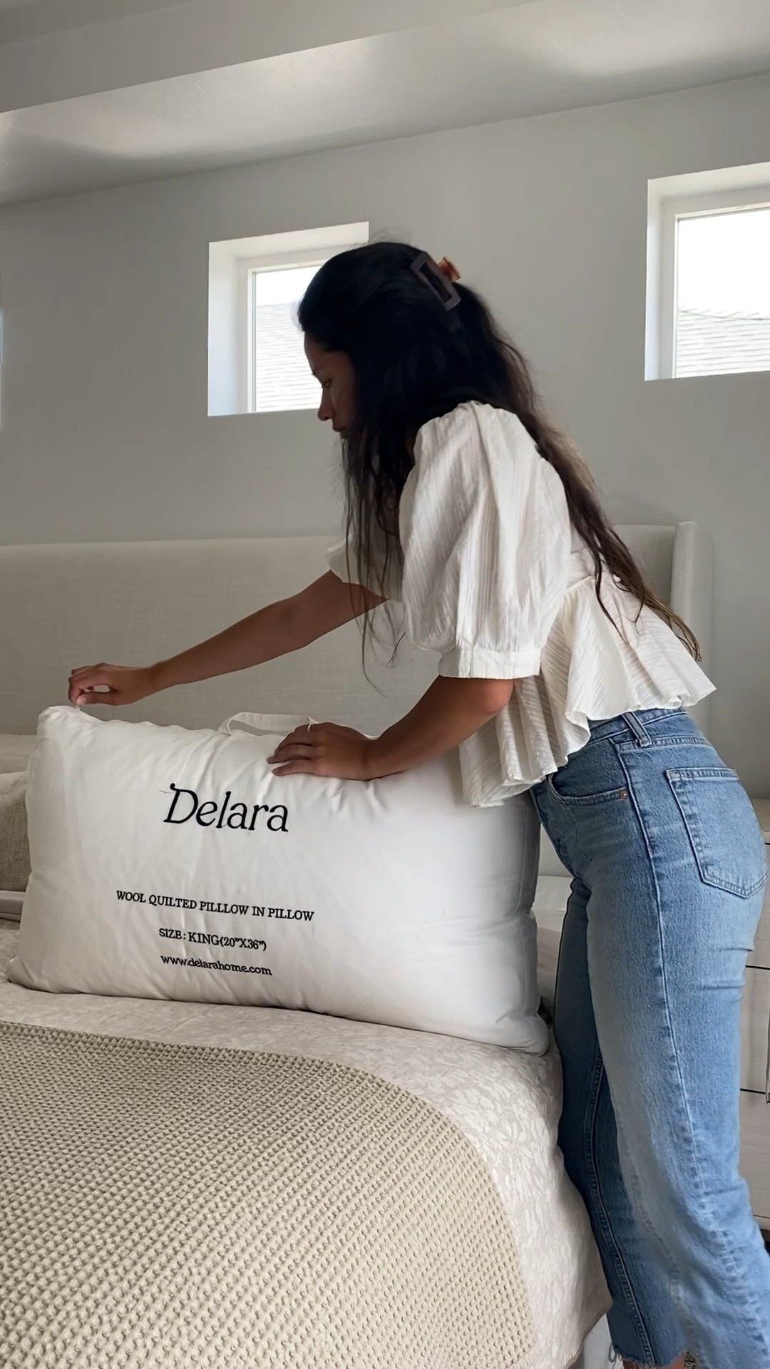 Amazon find that is worth it! 🤍 I’ve gone through so many pillows, some too soft and get flat too quick and others are great at first and then shrink after only a few months… this pillow is triple stuffed and wrapped in a wool quilted pillow case, I’ve been using it for a few months now and have slept so much better because of it, it keeps your head at the right level and with three inserts allows you to adjust the height! Here’s to a good nights rest! 😌👏🏼





#home #bedroom #pillow #bedding #decor #neutral #amazon #find #interior #health #finds

#LTKVideo #LTKFindsUnder100 #LTKHome