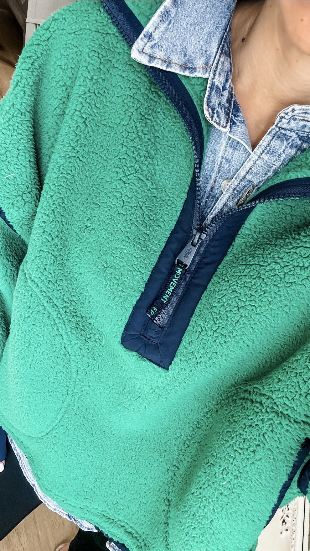 Code FF20. SMALL FLEECE PULLOVER.