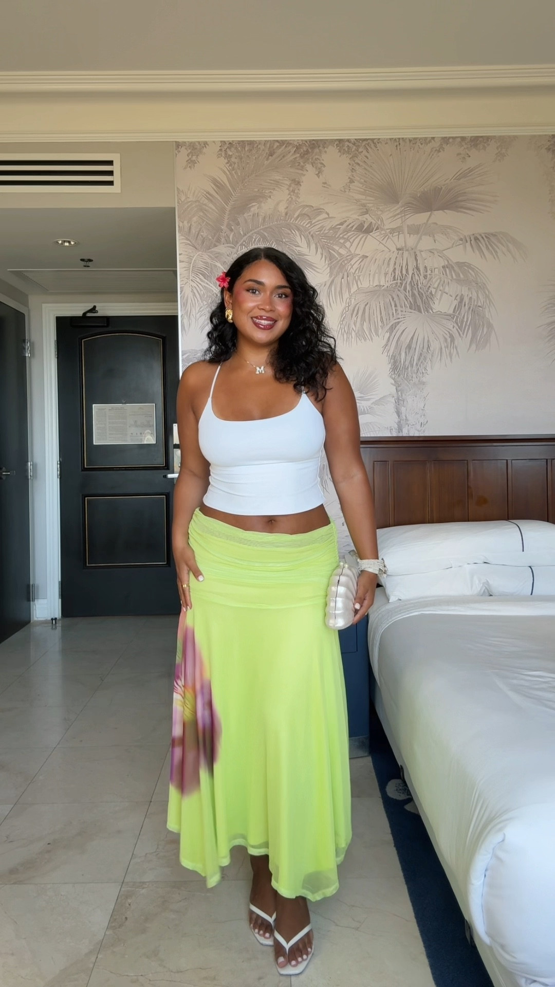 Night 2 vacation look🌺 this outfit makes you feel like an island princess (tank runs true to size, wearing a L) (skirt from peopermayo RUNS BIG, size down 1 size! I did my normal size a US 8 but it falls down a ton)