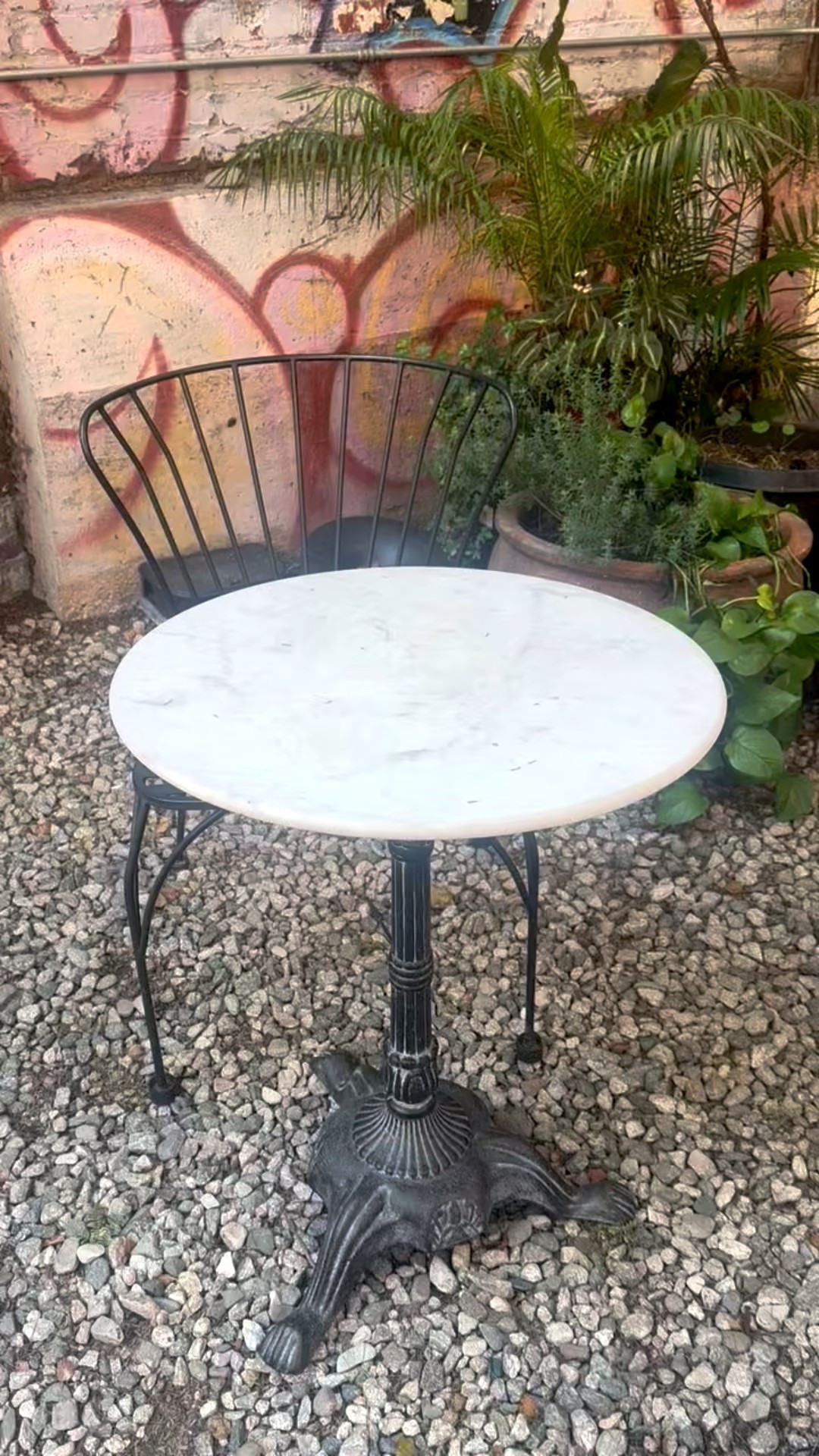 Good morning. That quiet, refreshing mood after a January rain.

#bistrotable #outdoorvibes #afterrain #morninglight #slowliving #homemoments #outdoorinspo


#LTKdayinmylife #LTKHome