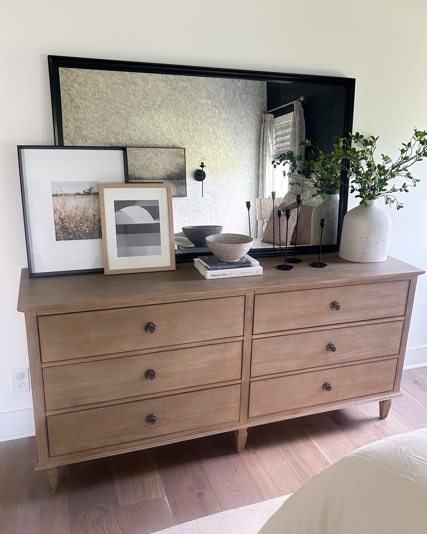 Taking a moment to enjoy all my cozy home views.  Drop a comment below and let me know which is your favorite view. 🤎🤎🤎

#homestyle #amazonhome #targethomedecor #affordablehomedecor #cozyhomevibes