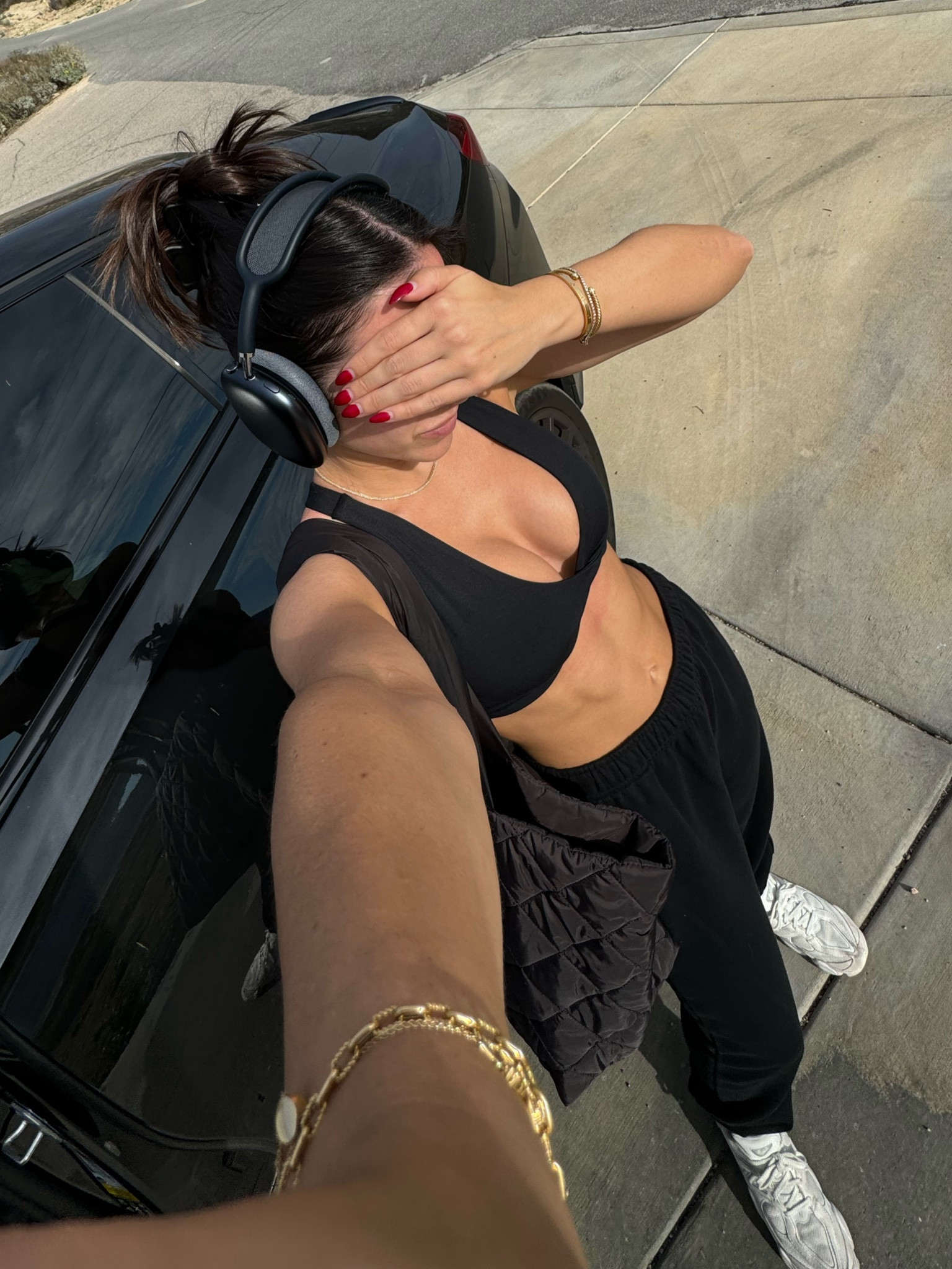 Nothing like a sports bra and sweats combo 👌🏼 #fitness #activewear #LTKFitness

#LTKActive #LTKStyleTip