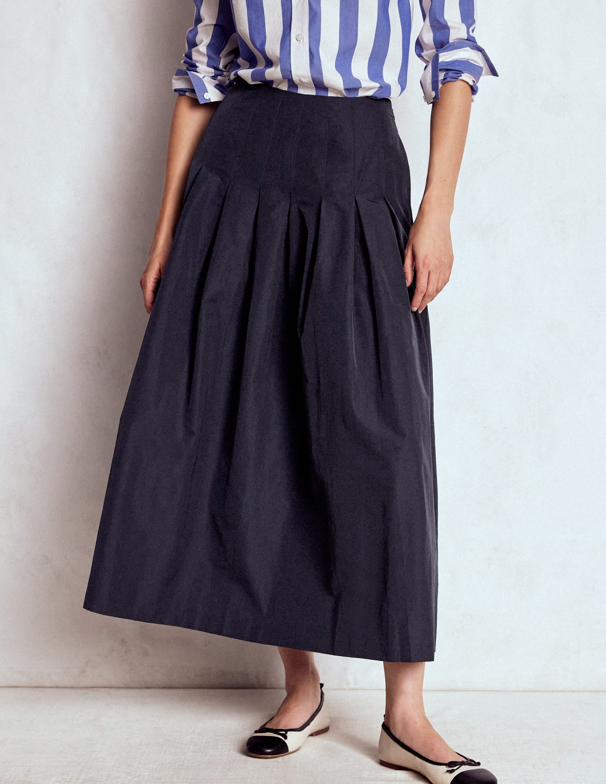 Valentina Taffeta Midi Skirt-Navy | Boden (US)