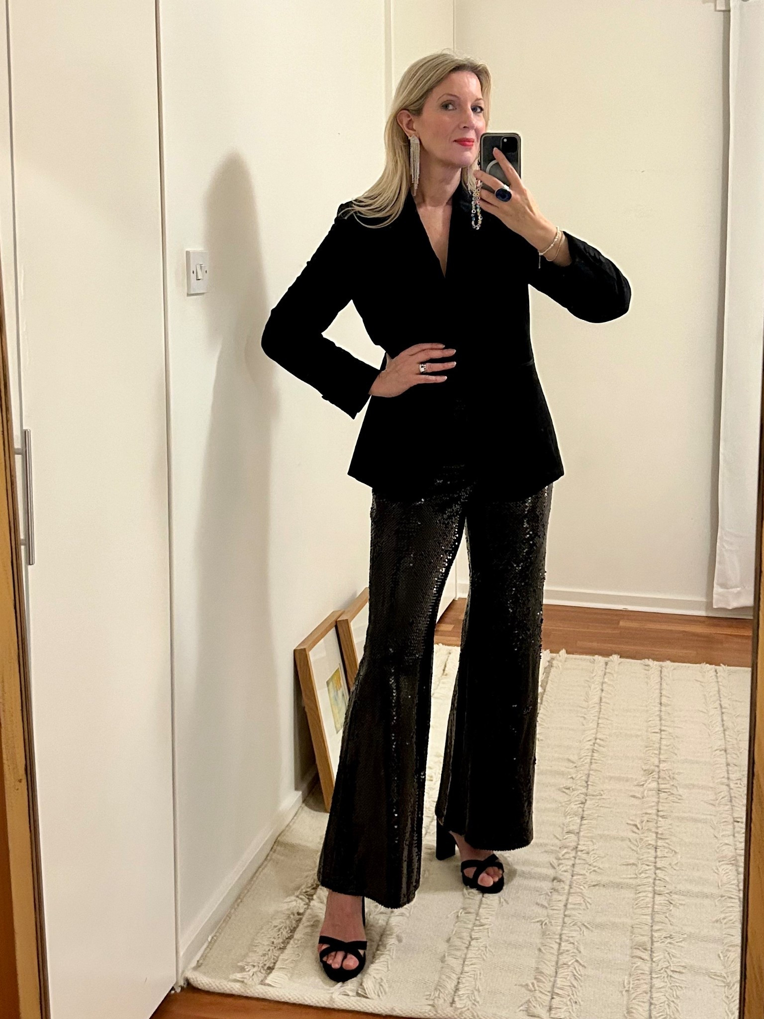 Feeling Festive

Velvet jacket + Sequin trousers + Statement earrings 

Harvey Nichols | Mango

#LTKxHarveyNichols #LTKover50style #LTKfestive