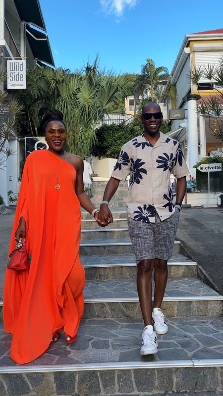 His & Hers vacation fashion


Link to my outfit (it’s on sale)
https://hanifa.co/products/elle-set?_pos=3&_sid=6e4d8d492&_ss=r