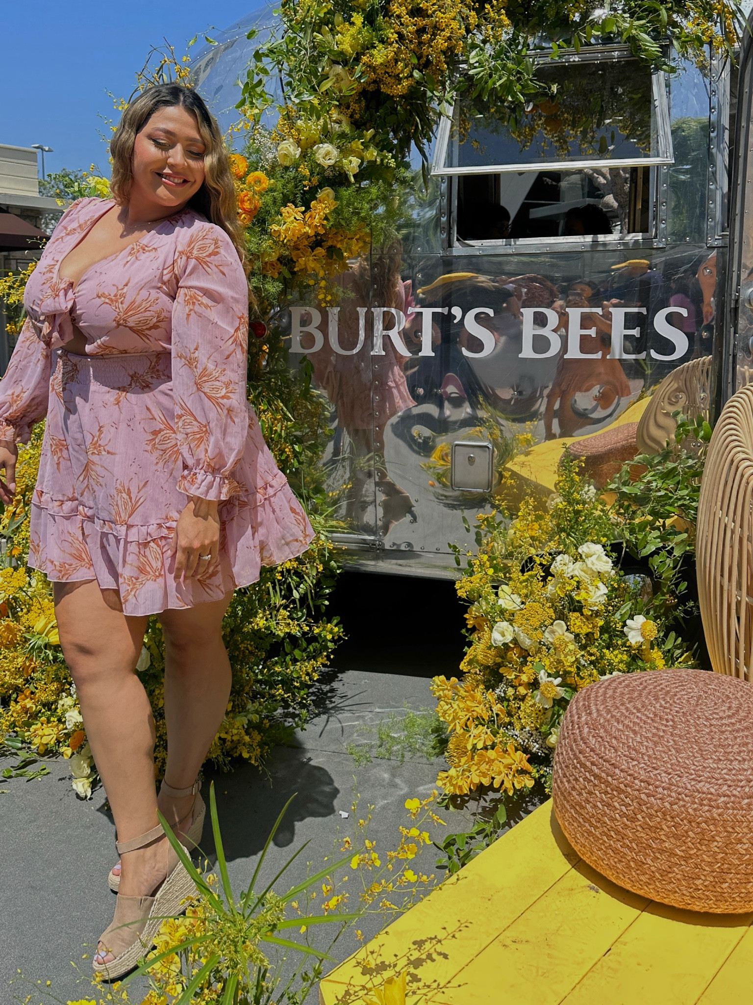 My favorite curvy spring dress! This dress comes in multiple patterns and also solids. This is going to be a staple in my closet🙌🏽

#LTKunder50 #LTKFind #LTKstyletip