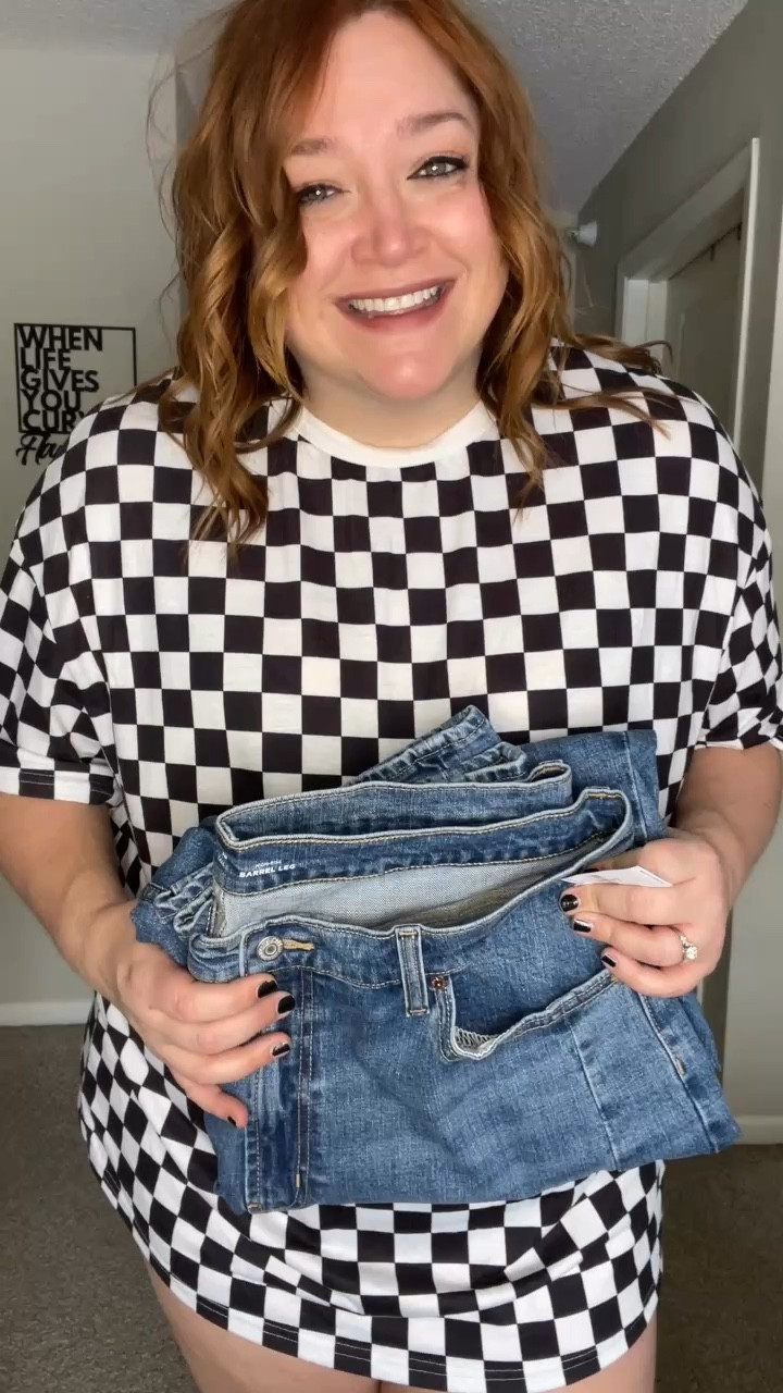 Trying in some wider leg Jean silhouettes. 
Normally an 18, would be a 20 in both pants here.

#LTKStyleTip #LTKFindsUnder100 #LTKPlusSize