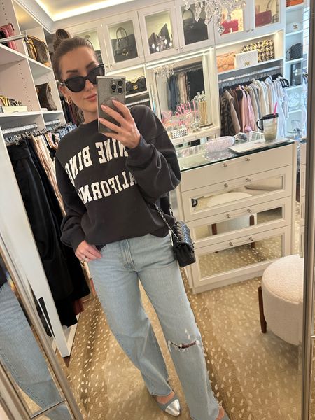 Comfy and cool 😎 my go-to comfy oversized sweatshirt (medium) and my fav pair of baggy denim that’s actually flattering (tts) 
Shoes run tts 

#LTKstyletip