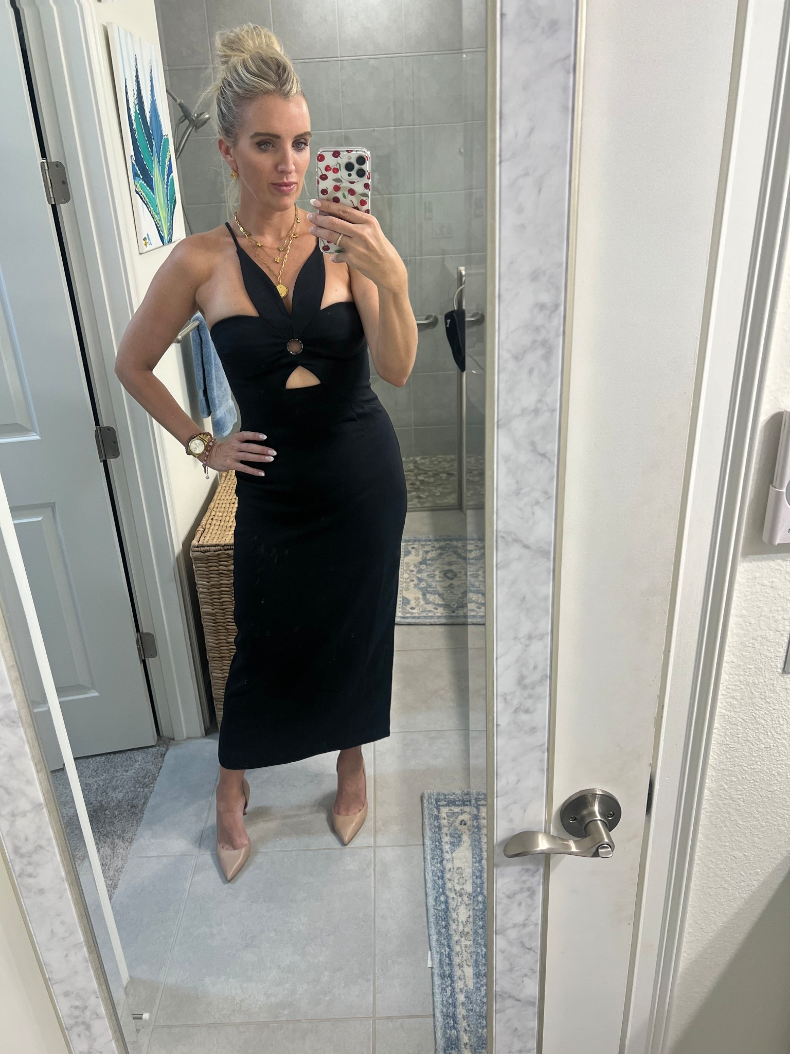 Every closet needs that one perfect black dress… or five. 🖤 Rounded up my go-to black dresses for every vibe—elevated, effortless, or just extra. You can never go wrong in black.

Tap to shop the edit now on LTK and save your faves for later 🛍️✨ #BlackDressEdit #TimelessStyle #LTKFinds

#LTKParties #LTKStyleTip #LTKOver40