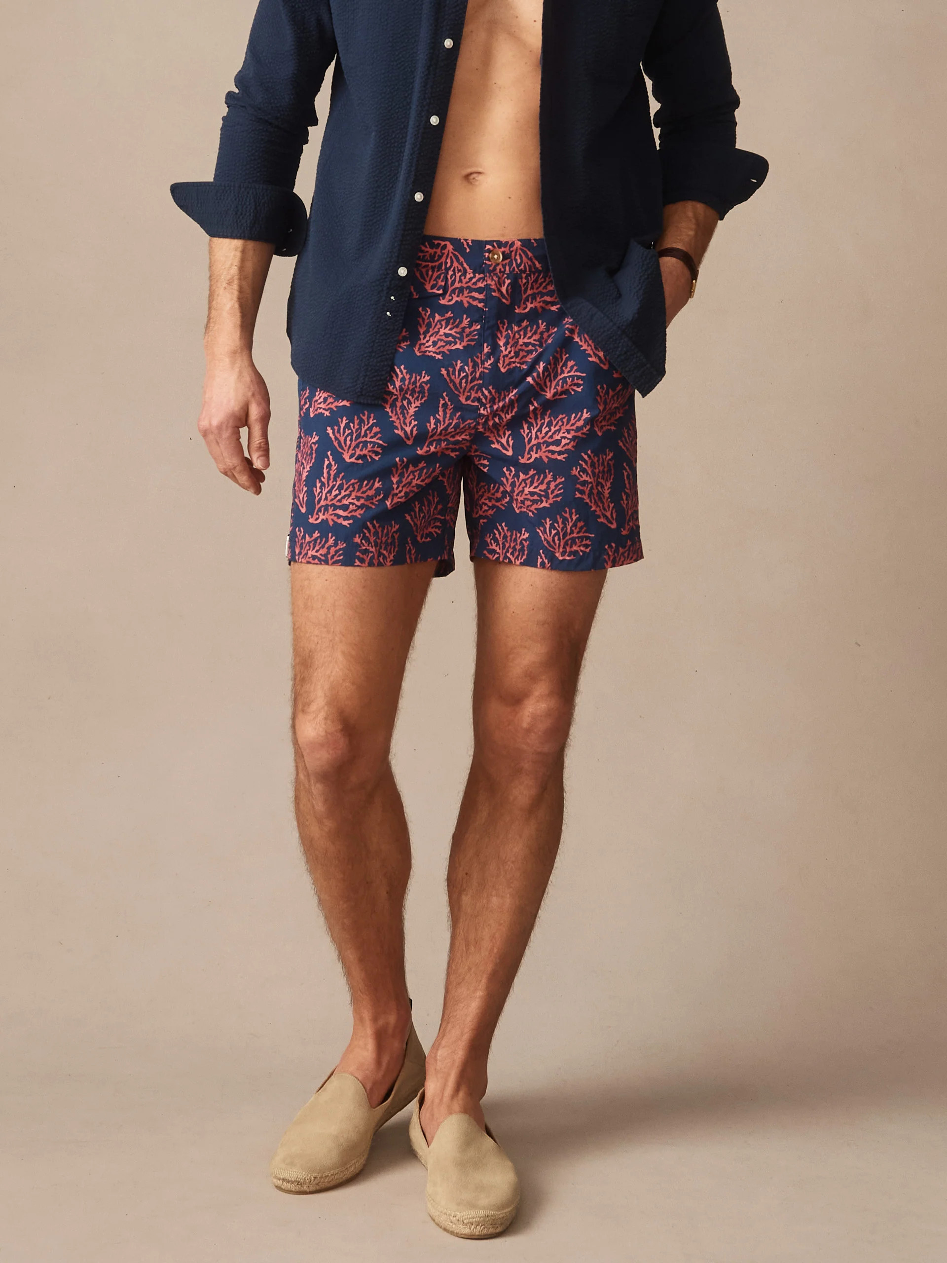 Deck Swim Trunks in Midi Coral Cay Texture | J.McLaughlin