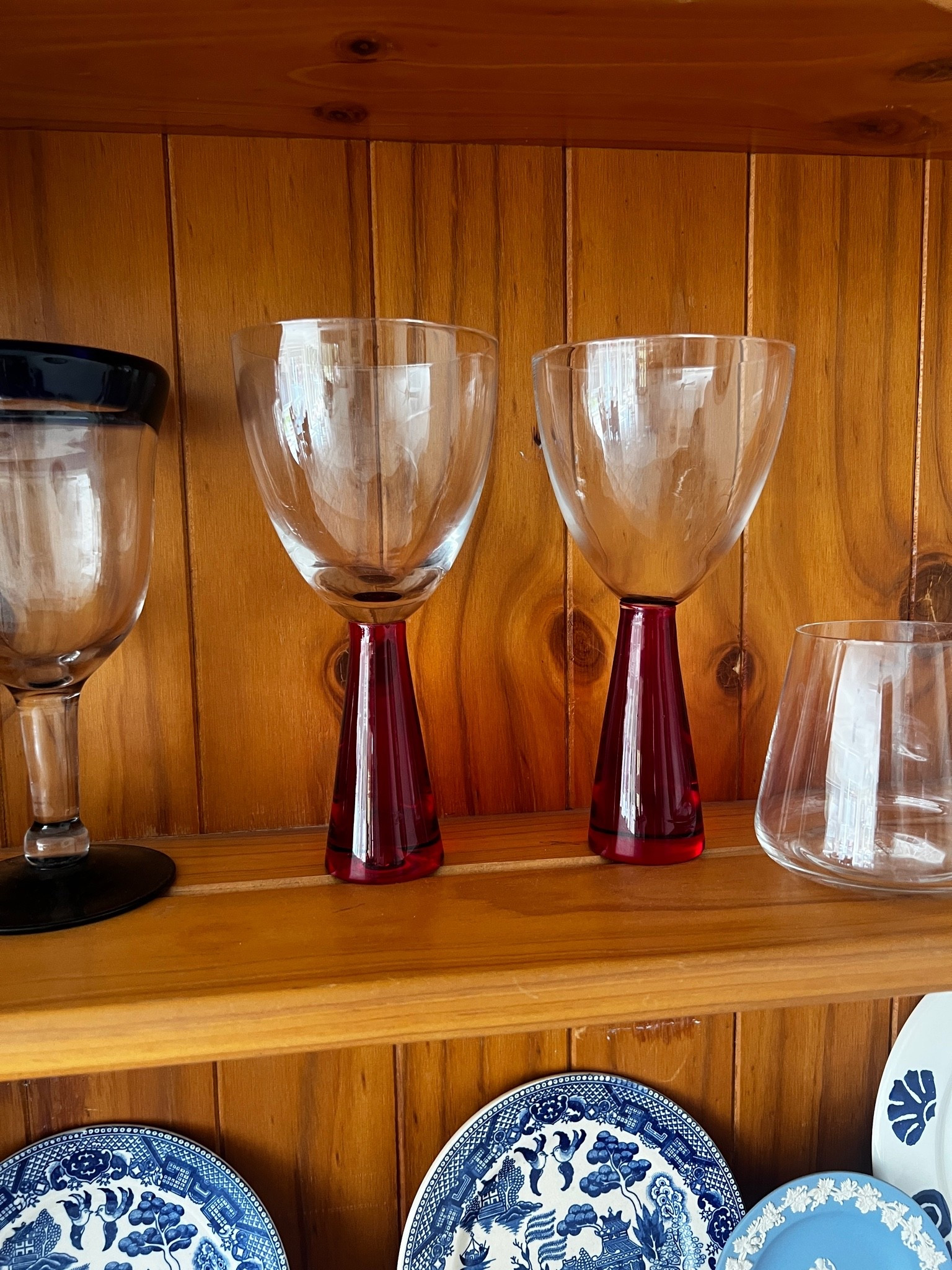 Hosting essentials - vintage glassware