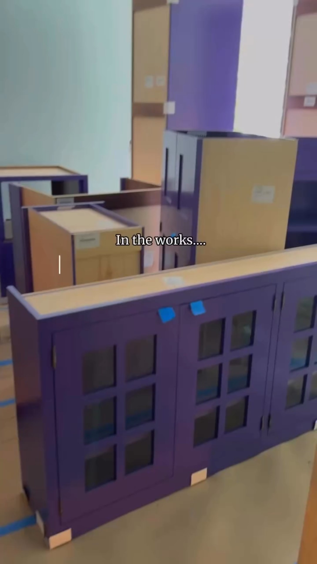 💜 August’s fun kitchen color is here… and it’s purple perfection! 

Watch this space transform with rich, bold vibes that bring personality and style to every corner. 

Who says kitchens have to be boring? ✨

Ready to add a pop of color to your home? Let’s make it happen!

#bienvenueandco #funkitchen #purplekitchen