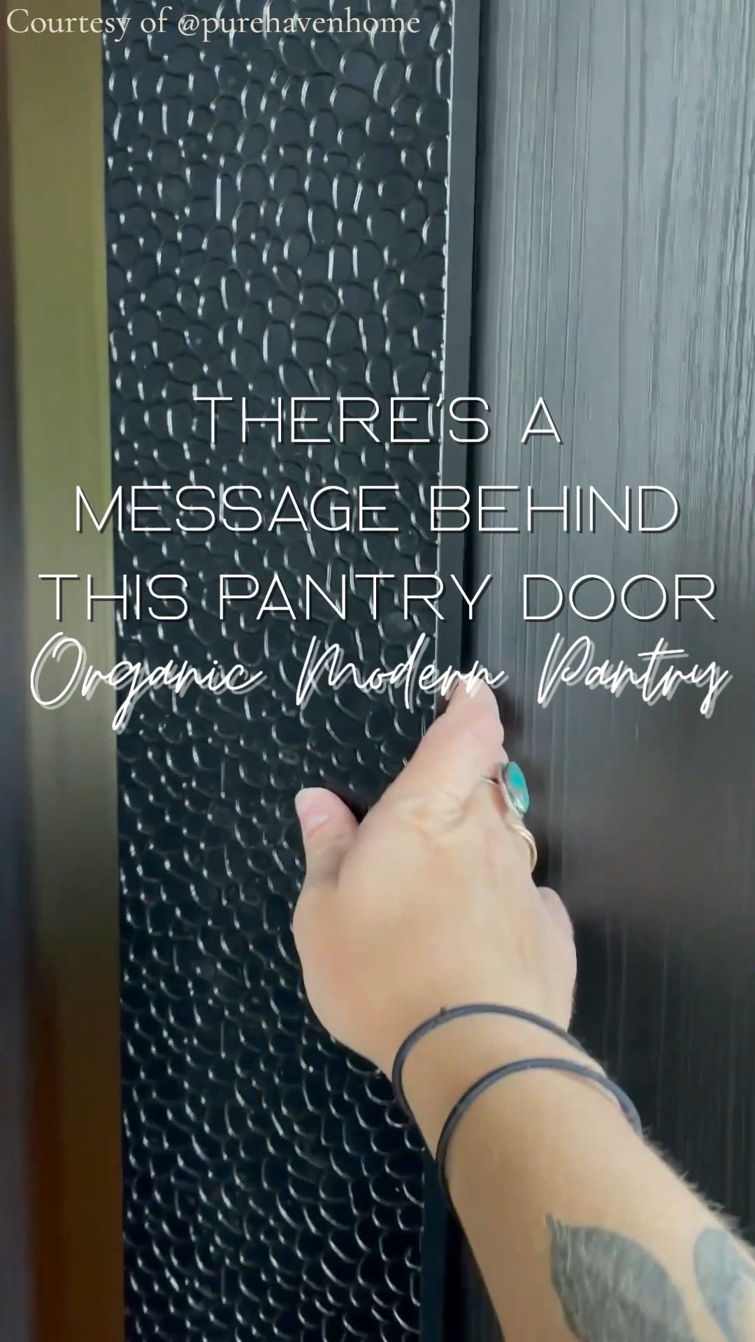 Hidden storage is one of my favorite design details—especially when it looks this good.

This pantry blends seamlessly into the kitchen, keeping everything clean, minimal, and organized behind the scenes.

If you love this look, focus on clean cabinetry, integrated hardware, and warm neutral finishes.

Shop similar styles here 👇


Builder: @purehavenh