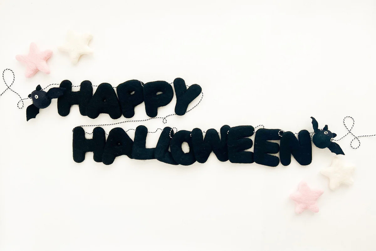 Happy Halloween or Halloween Felt Letter Garland with Bats or Stars | Pearl & Jane