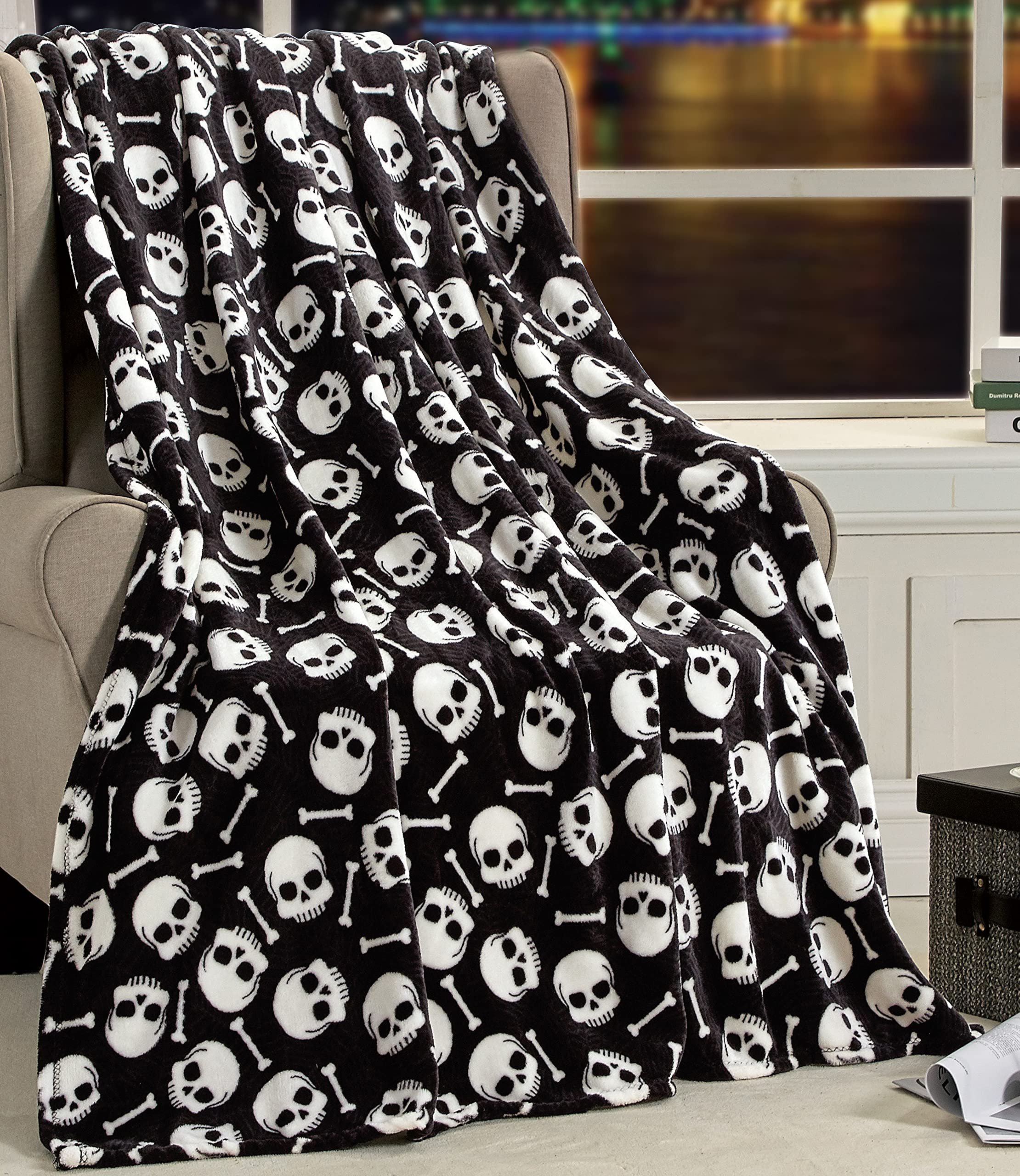 Elegant Comfort Lightweight Throw Blanket- Halloween Themed, Soft, Cozy and Plush- Perfect for Lo... | Amazon (US)