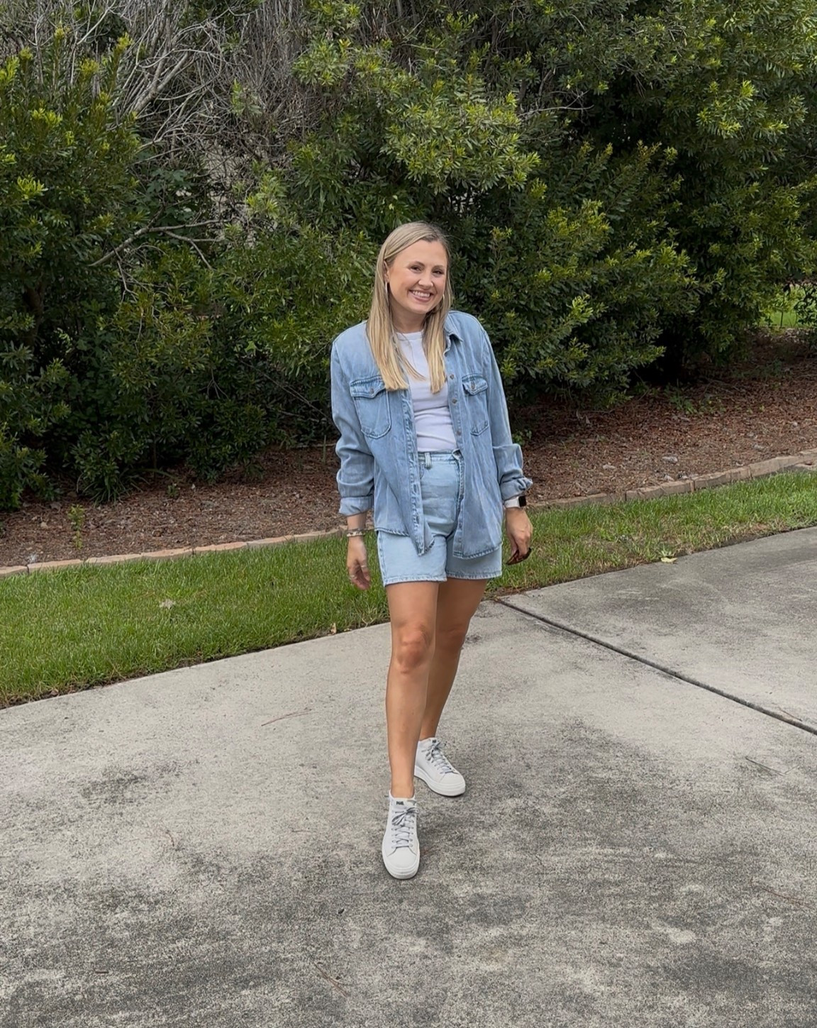 Denim on denim works! 

Tops: TJ Maxx
Shorts: Francesca’s, Size 26
Shoes: P448
Earrings: Sheila Fajl
