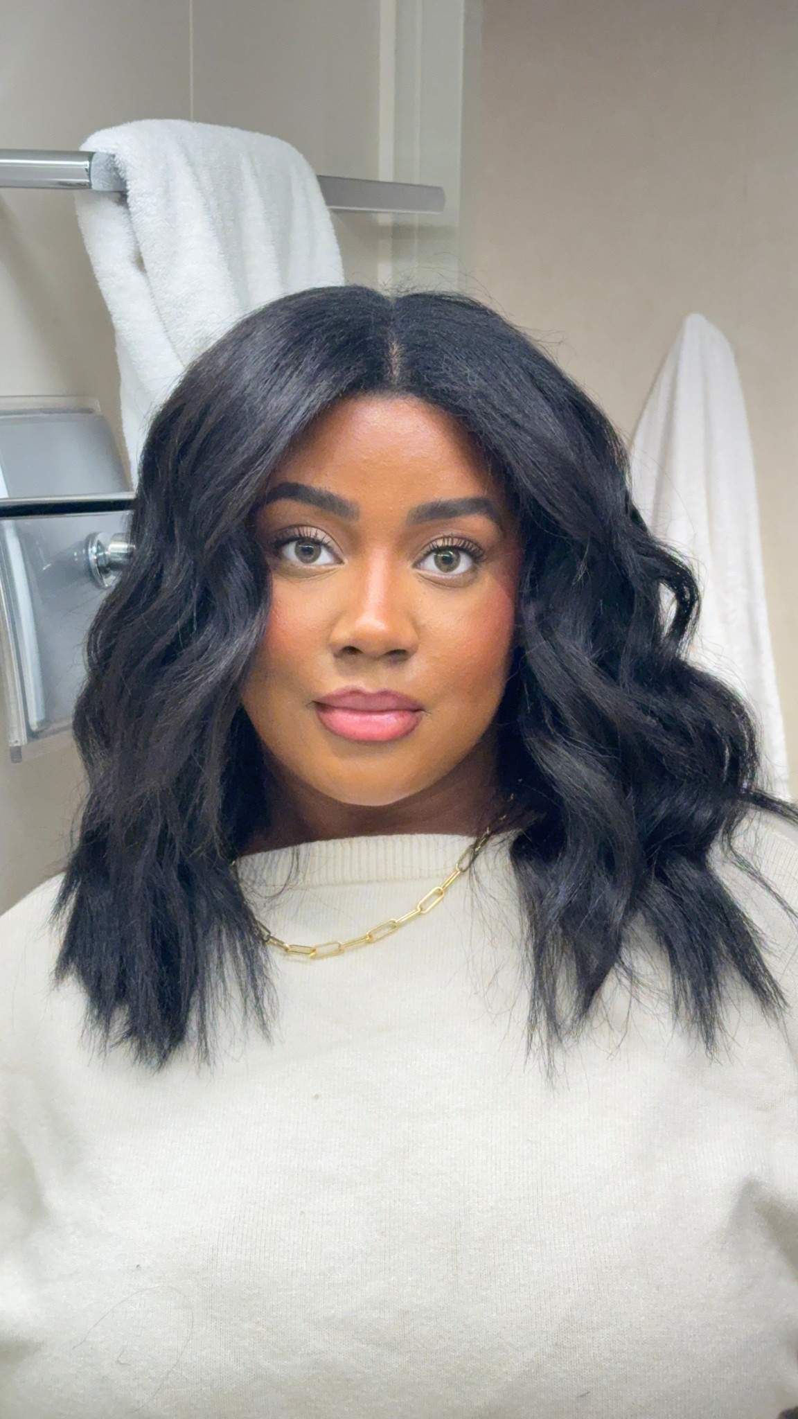 My fav curling iron !! 

#LTKGiftGuide #LTKHoliday #LTKdayinmylife