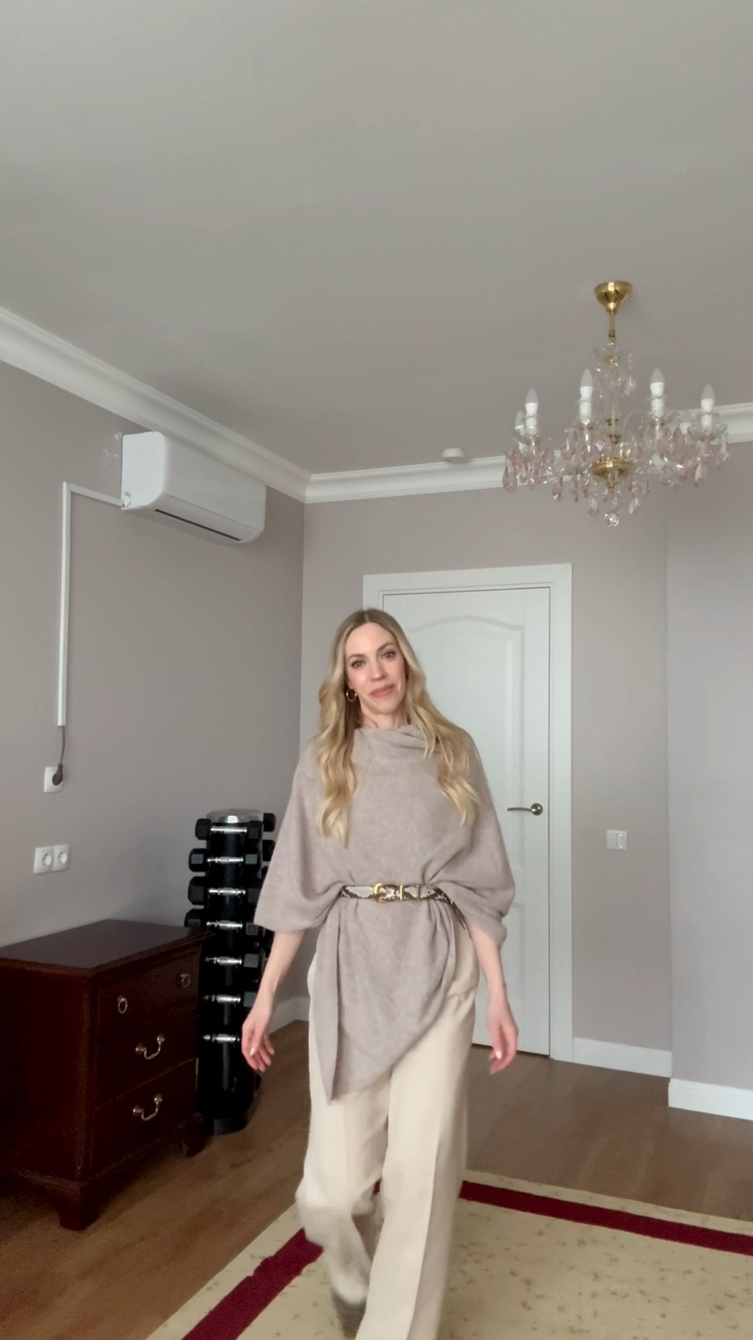 Work wear outfit, office ootd, cashmere poncho, snakeskin belt, beige trousers, suede kitten heel boots

#LTKootd #LTKWorkwear #LTKFindsUnder100