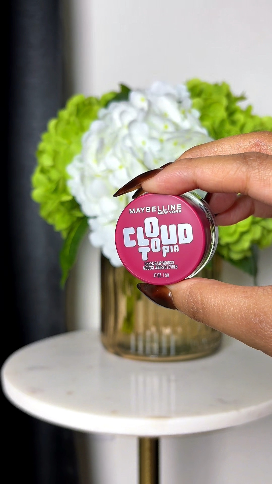 The Cloudtopia lip & cheek mousse by Maybelline New York melts into the skin like air—giving that blurred, dreamy flush on cheeks and a plush, pillowy pout. One product, endless ways to glow ✨
Soft-focus, buildable, and effortlessly chic.

#LTKFindsUnder100 #LTKBeauty #LTKvlog