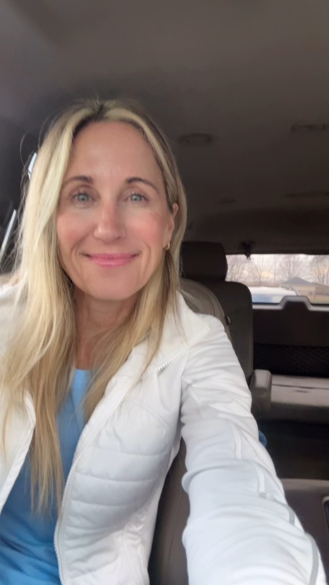 Want whiter teeth??
Use an electric toothbrush!
As a hygienist of 30 years, this really helps remove food & drink stain better than a manual toothbrush and your teeth and gums are healthier and your teeth feel so clean and slick✨😁

This is the one I use and recommend to my patients🌟

#LTKselfcare #LTKmorningroutine #LTKdayinmylife