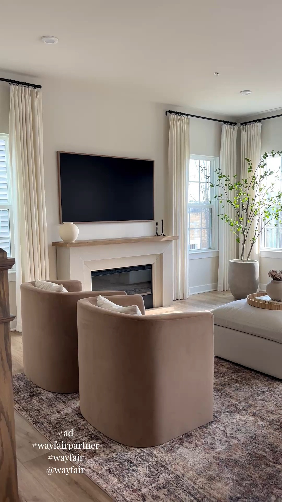 #ad vintage inspired living room rug. 
#wayfairpartner #wayfair @Wayfair 
#rug #livingroom

#LTKSaleAlert #LTKHome