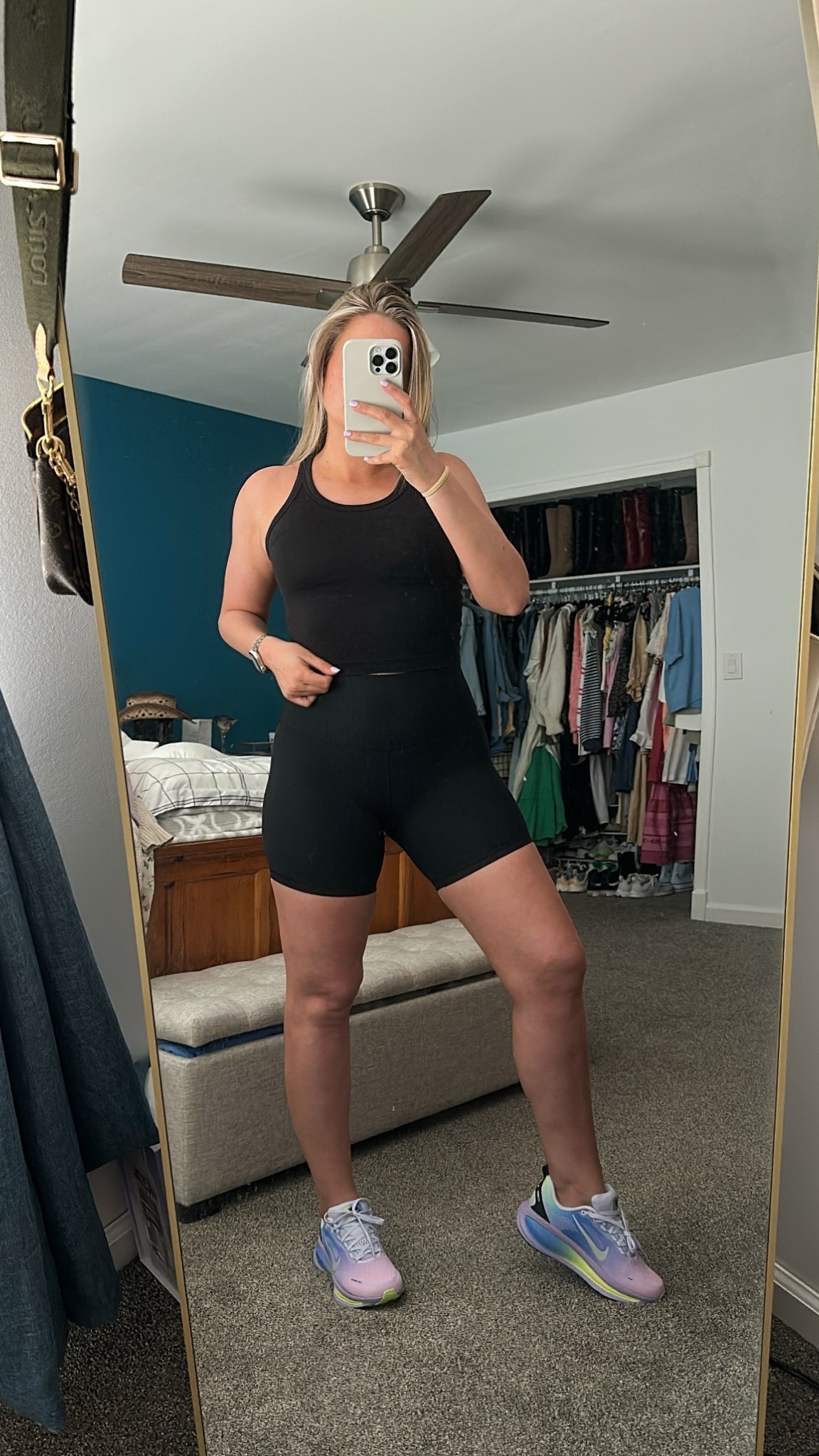 Lulu on sale! Wearing a 6 in both. Shoes are TTS.



#LTKSaleAlert #LTKActive #LTKFindsUnder100