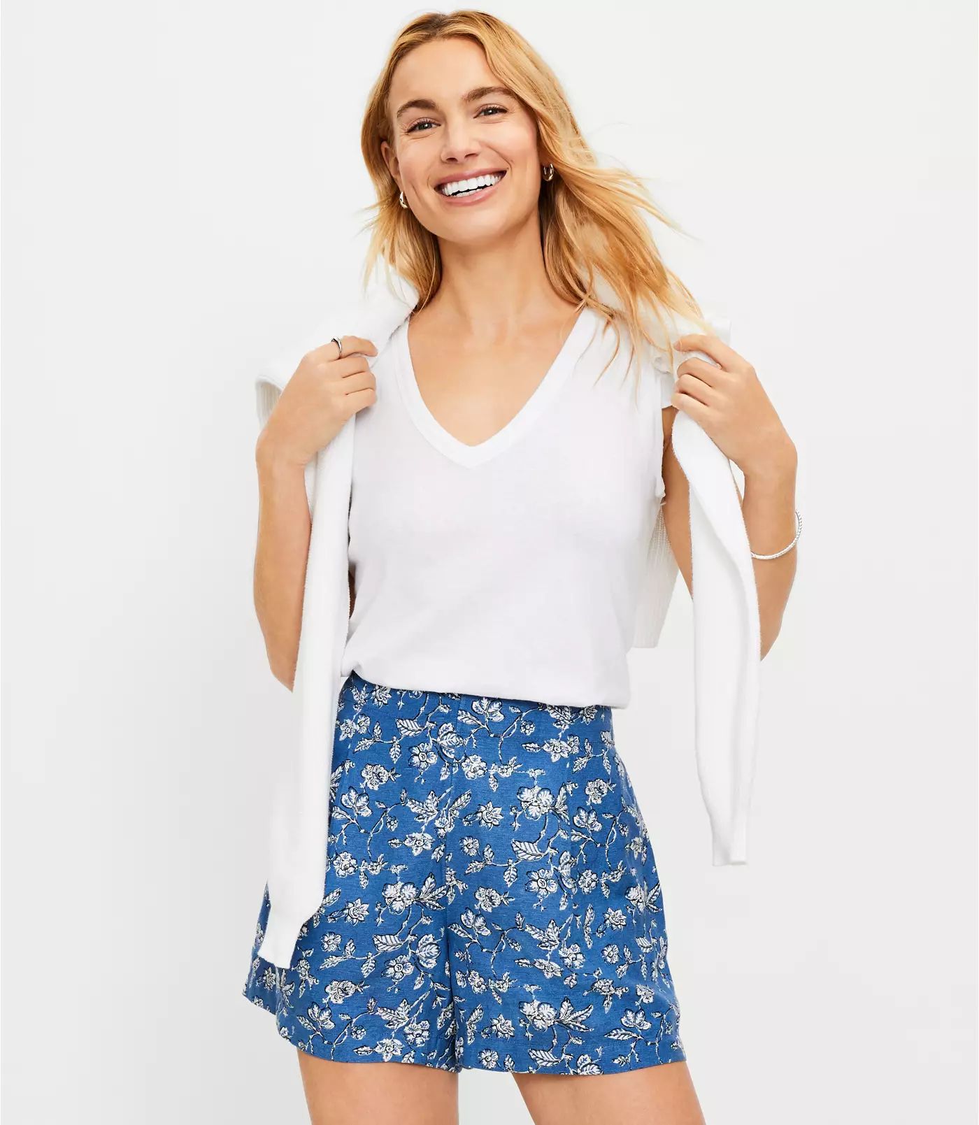 Pleated Pull On Shorts in Floral | LOFT | LOFT