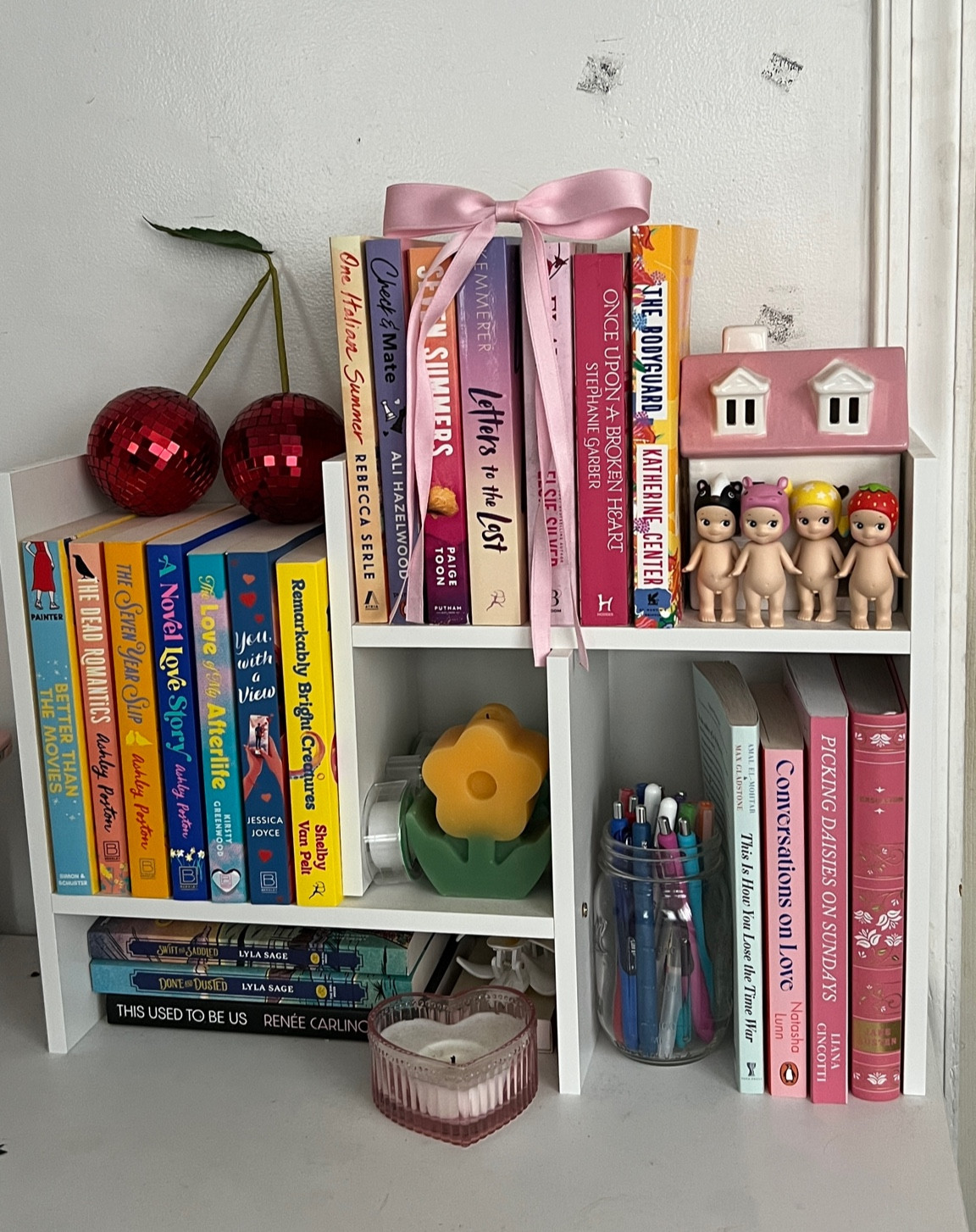 Desk mini bookshelf from Amazon 

Mini bookshelf, bookshelf decor, Amazon, books

#LTKGiftGuide #LTKHome #LTKSeasonal