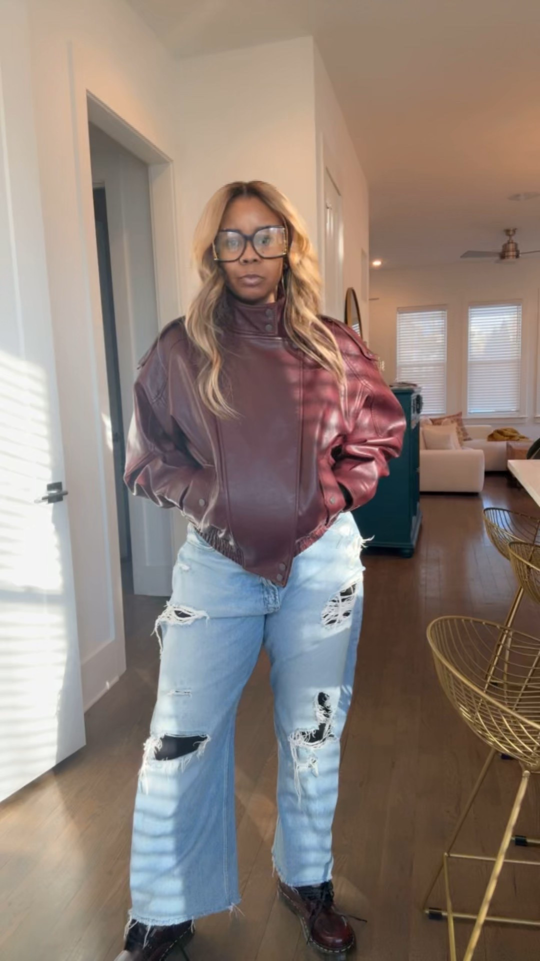 I was bundled up and out the door so fast, I forgot to post yall. Work has me 🤯, but so glad it’s the weekend! Jacket @abercrombie jeans @goodamerican shoes @drmartensofficial shirt that no one has seen all day cause it’s cold @nakedwardrobe 🤣

#LTKWorkwear #LTKgrwm #LTKootd