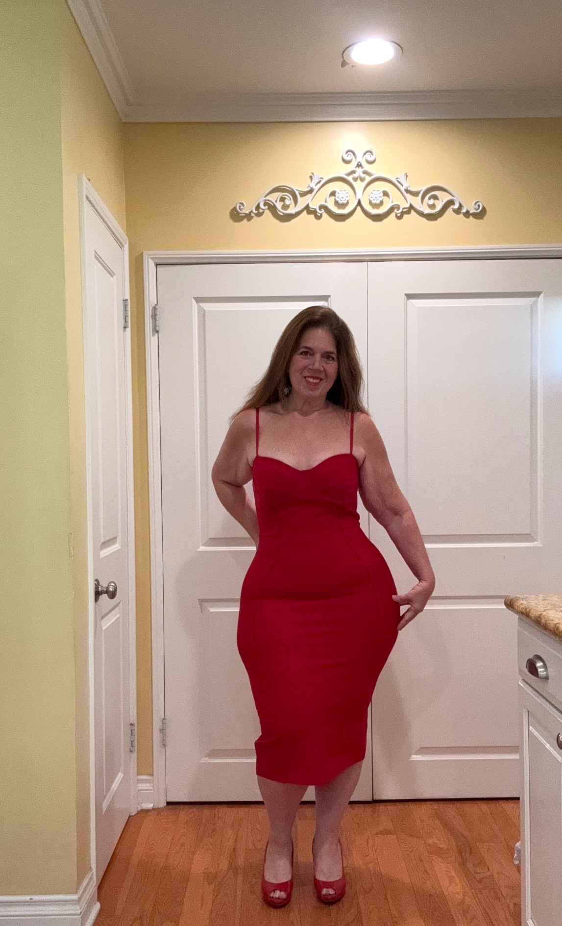 Thirsty Thursday!🔥❤️🔥❤️🔥

It felt so good to have on these heels 👠 

#transformationthursday 

#LTKOver40 #LTKMidsize #LTKSeasonal