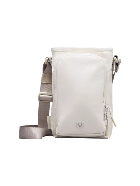 Water Bottle Crossbody with Front Pocket 2L | Lululemon (US)