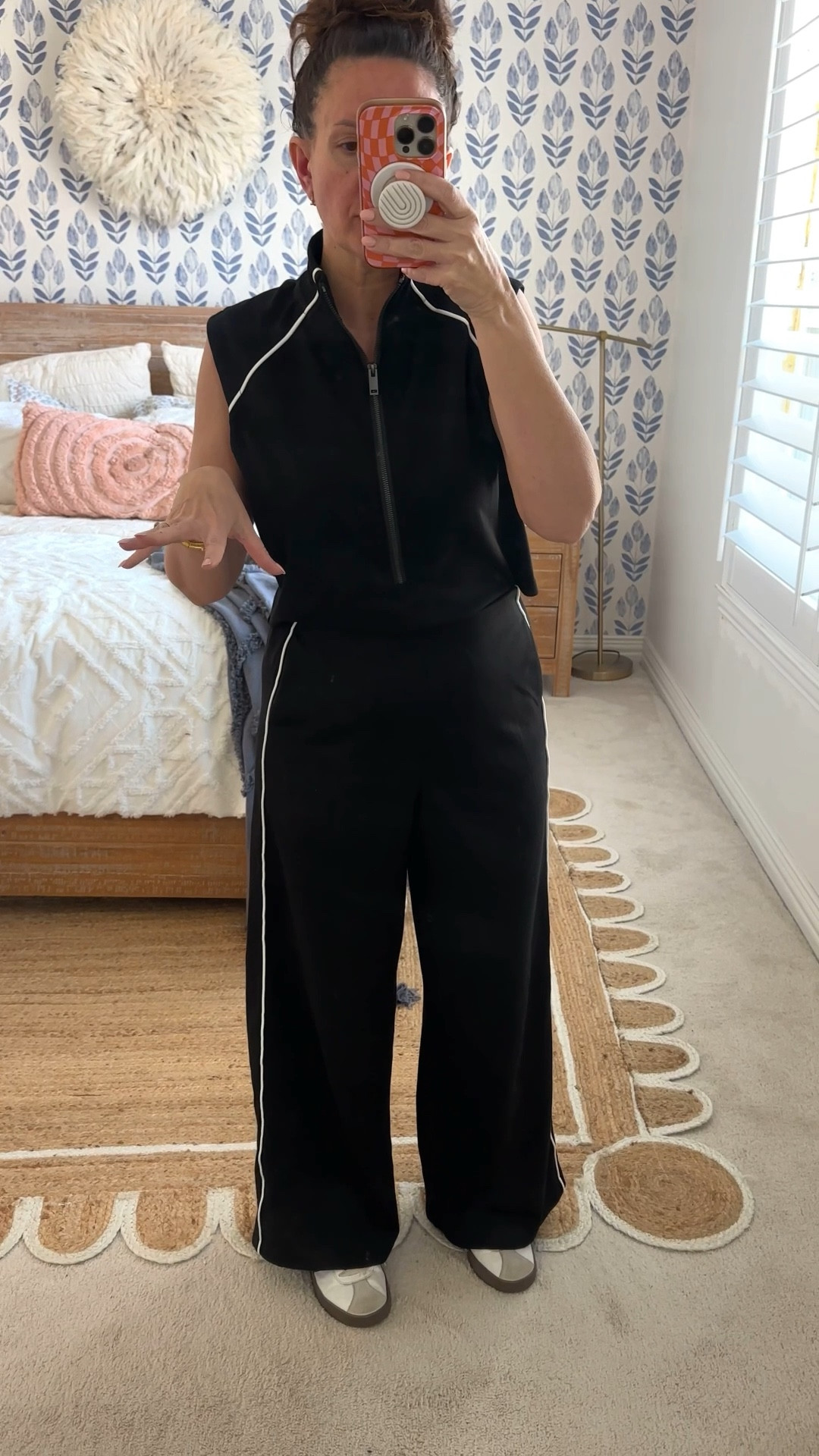 Wearing a medium. Very flattering!! Lots of color options! 
.



#LTKOver40 #LTKTravel #LTKSeasonal