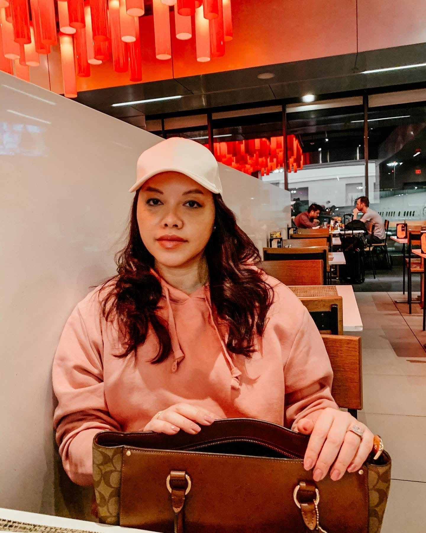 Yeah, it’s a drag. But the only flight I could get was a red-eye ❤️

#LTKootd #LTKdayinmylife #LTKTravel