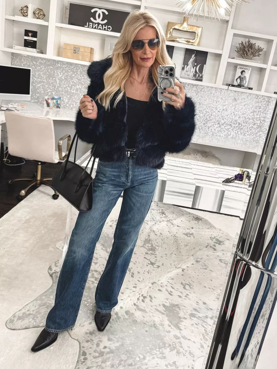 French girl style secret: they always choose the jacket first. The jacket is the hero piece—everything else is styled around it. All truly stylish girls know this. So that’s exactly what I did here. This navy blue faux fur is stunning—incredibly soft, polished, and instantly elevates the entire look. And in case you didn’t know, faux fur is the jacket trend for winter 2026. Hands down, number one. Details: • Jacket runs true to size (wearing XS) • Citizens of Humanity wide-leg jeans run true to size (wearing size 24) When your jacket is this good, the outfit plans itself. 💙 

 

#LTKSeasonal #LTKOver40 #LTKFindsUnder100