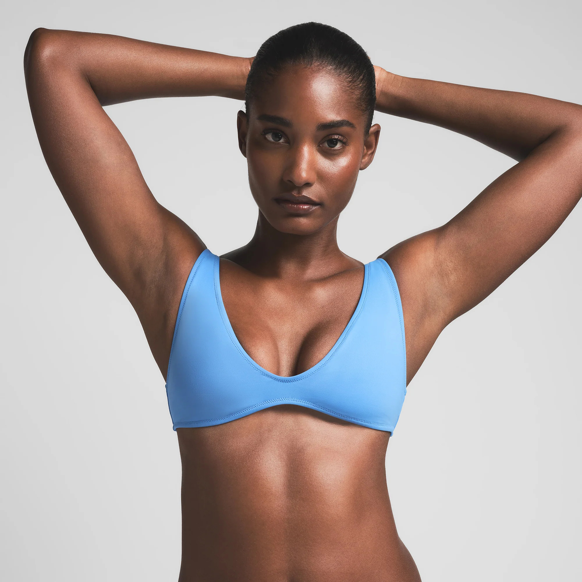 SKIMS Plunge Bikini Top | Blue | Small | Signature Swim | SKIMS (US)