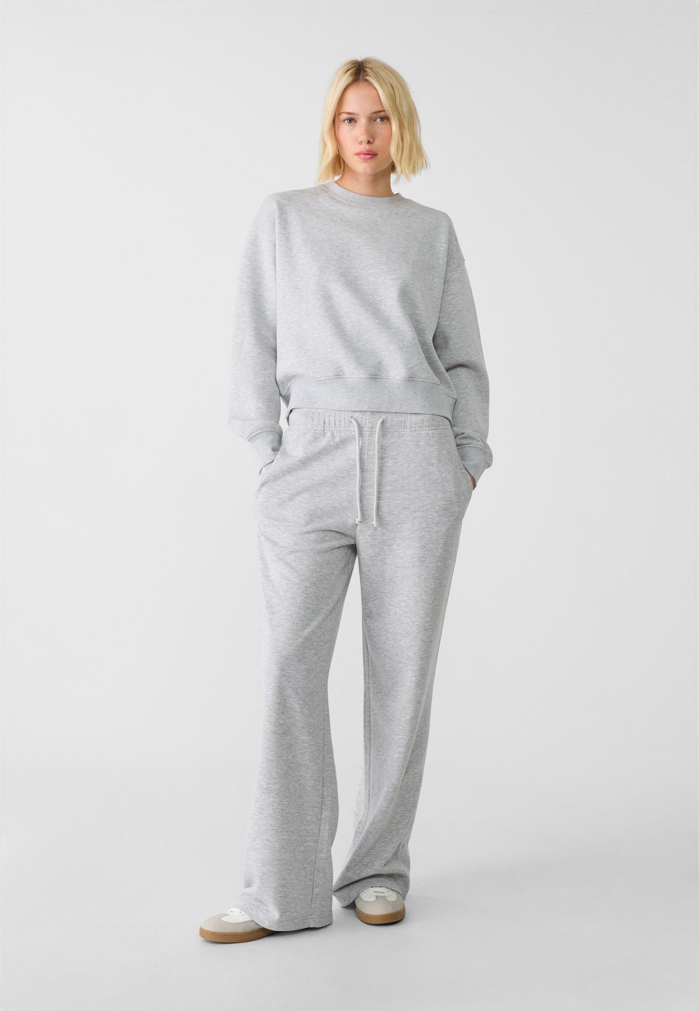 Wide-leg jogger trousers£19.99+5Select size | Stradivarius (UK)